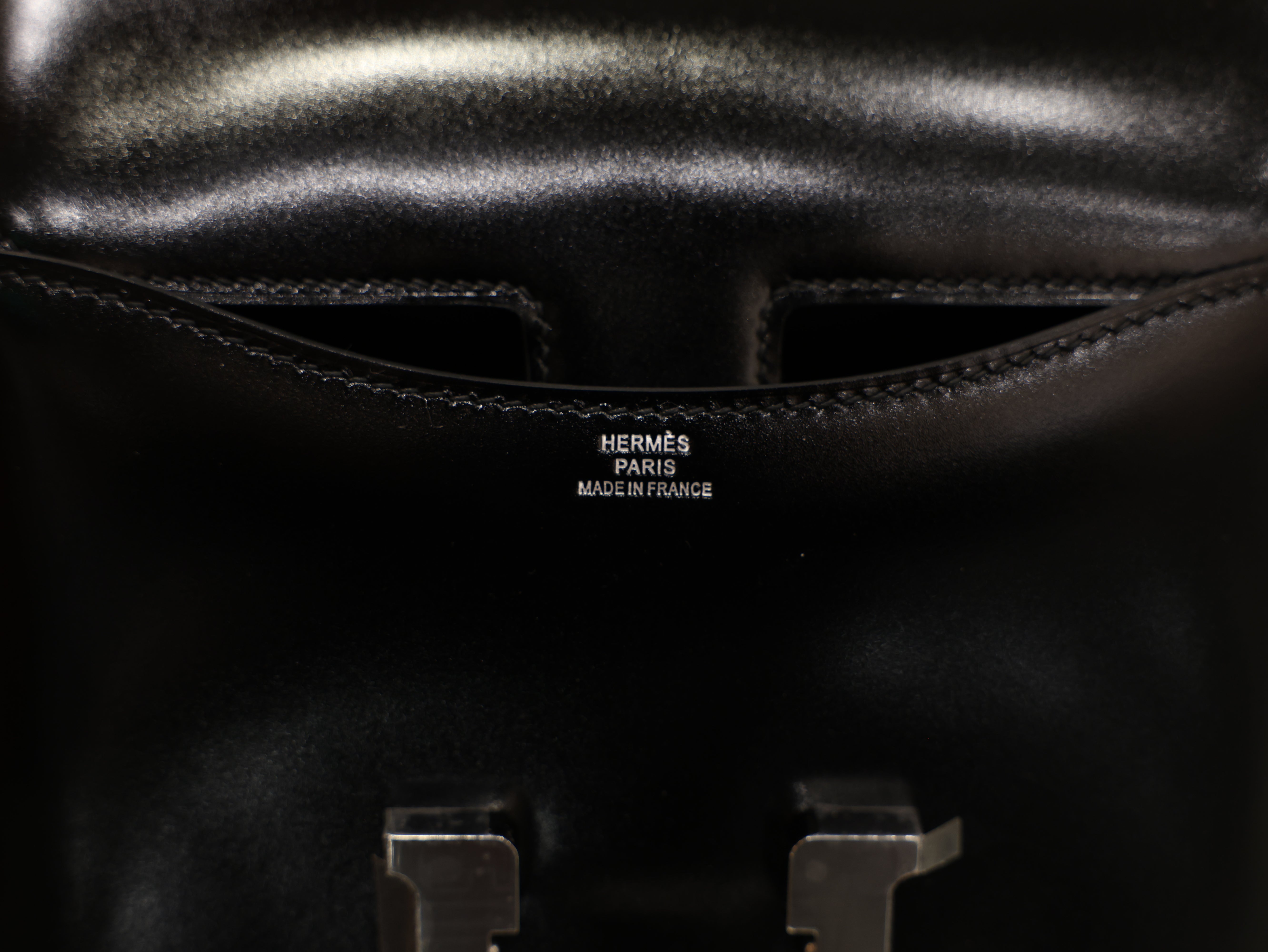 Constance 18 box black PHW