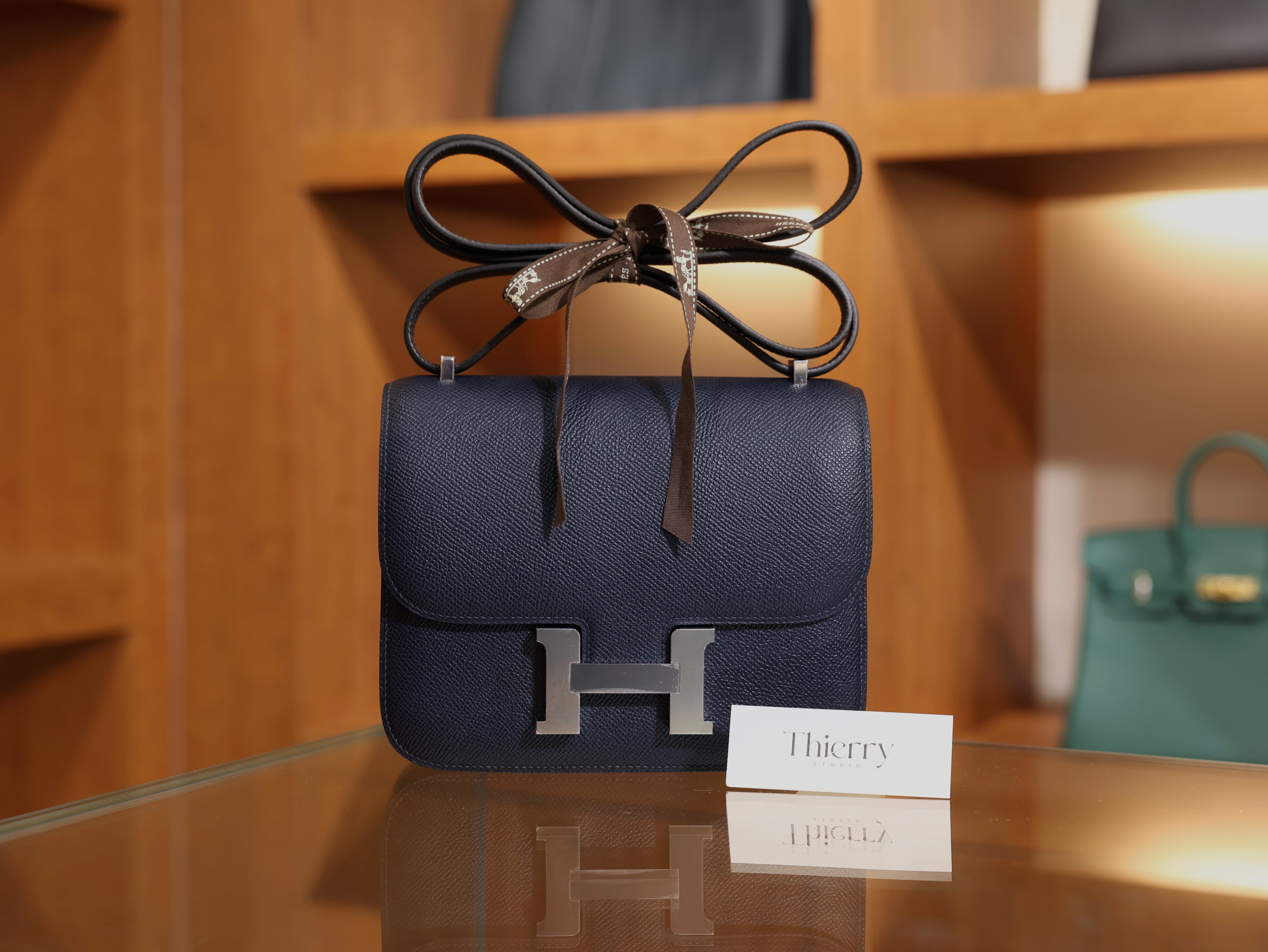 Constance 18 epsom blue nuit PHW