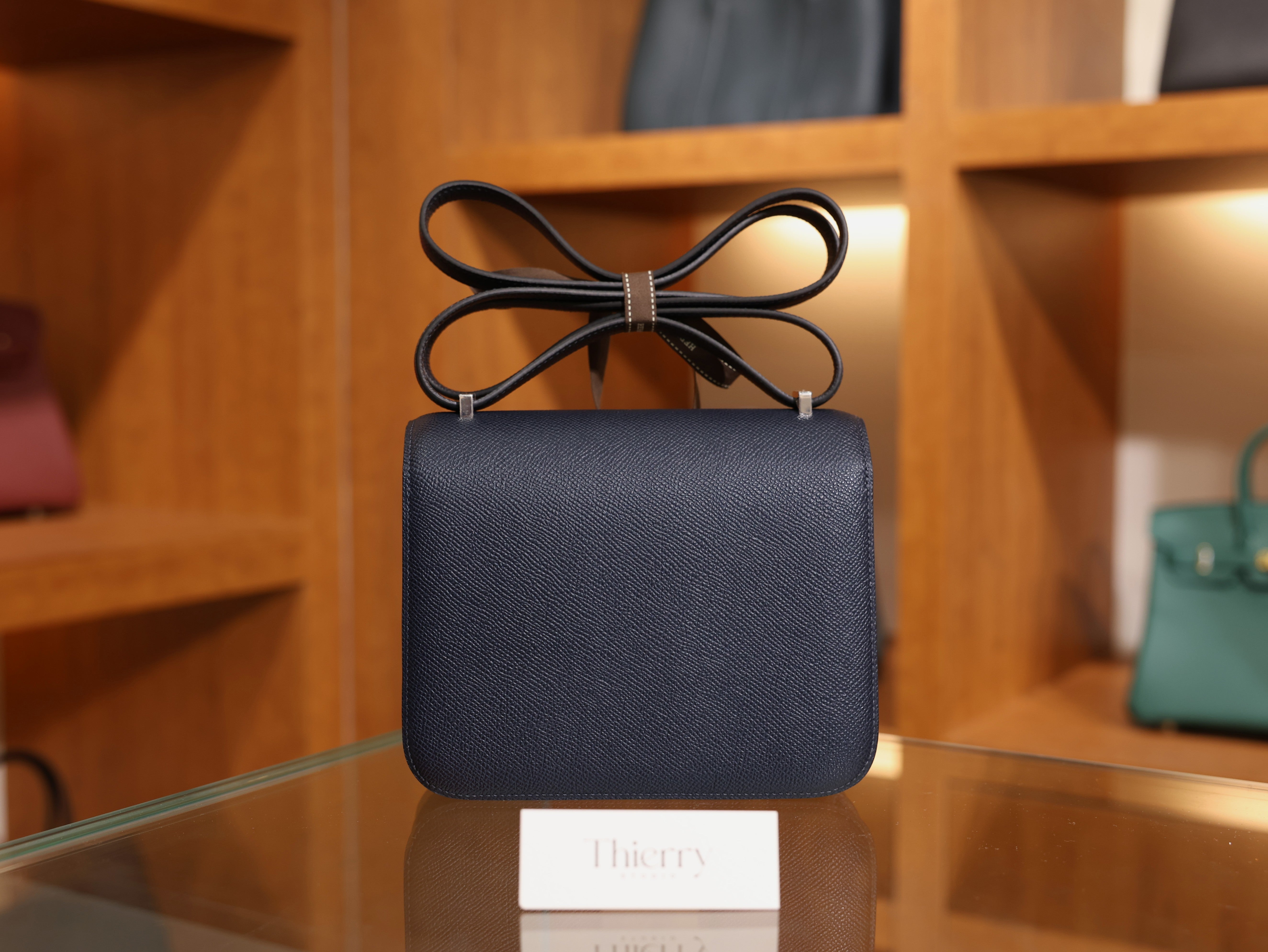 Constance 18 epsom blue nuit PHW