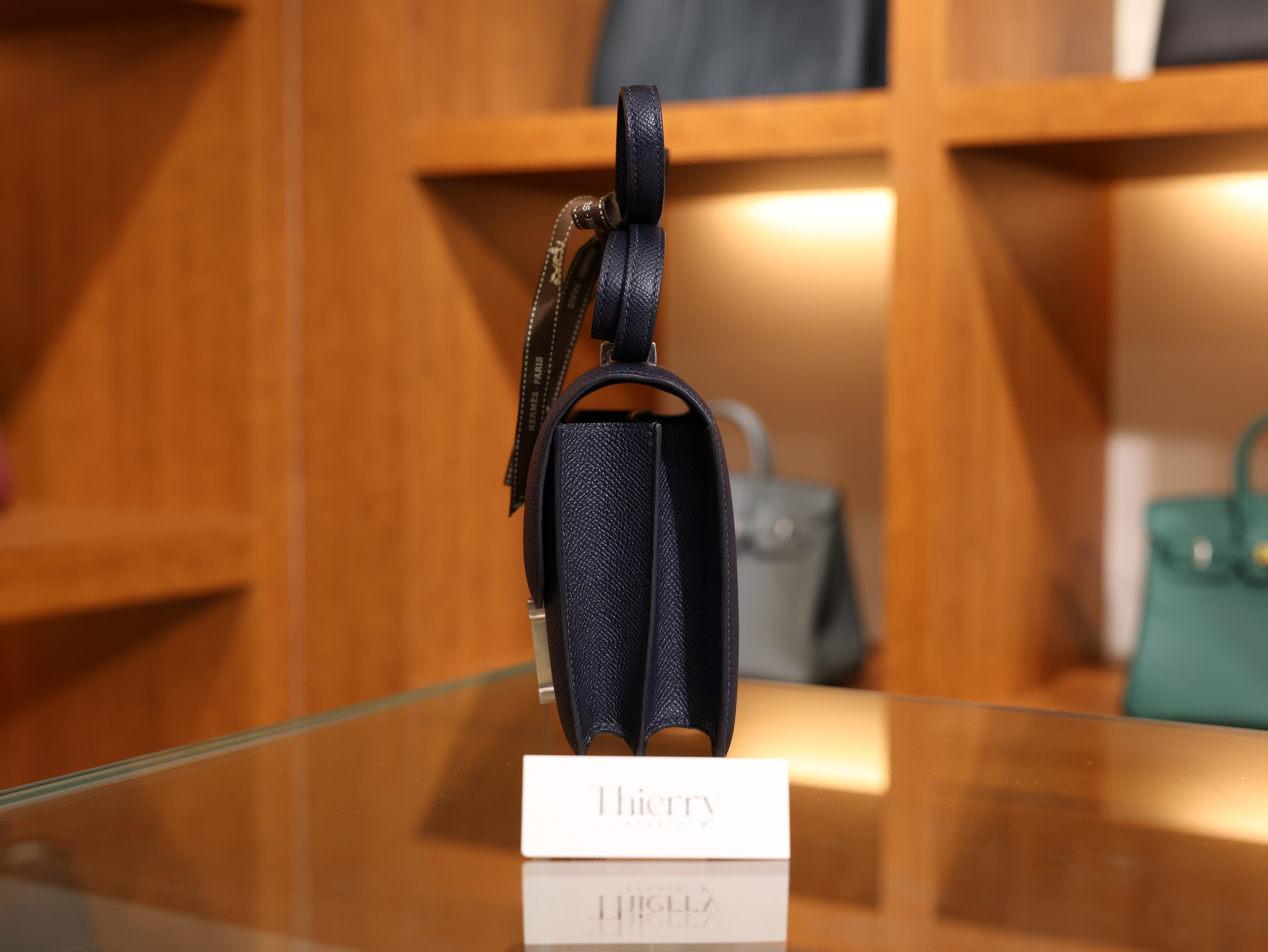 Constance 18 epsom blue nuit PHW