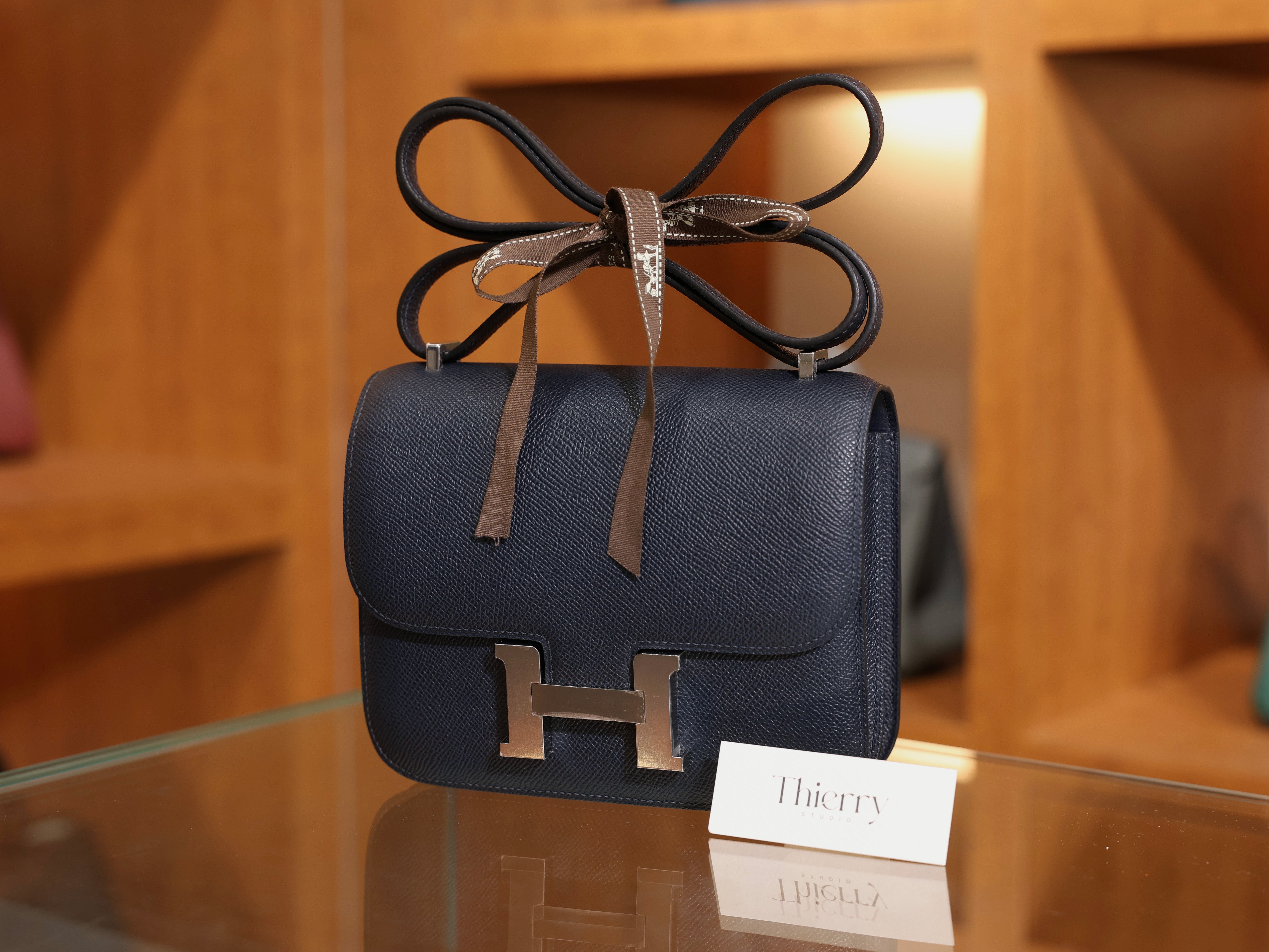 Constance 18 epsom blue nuit PHW