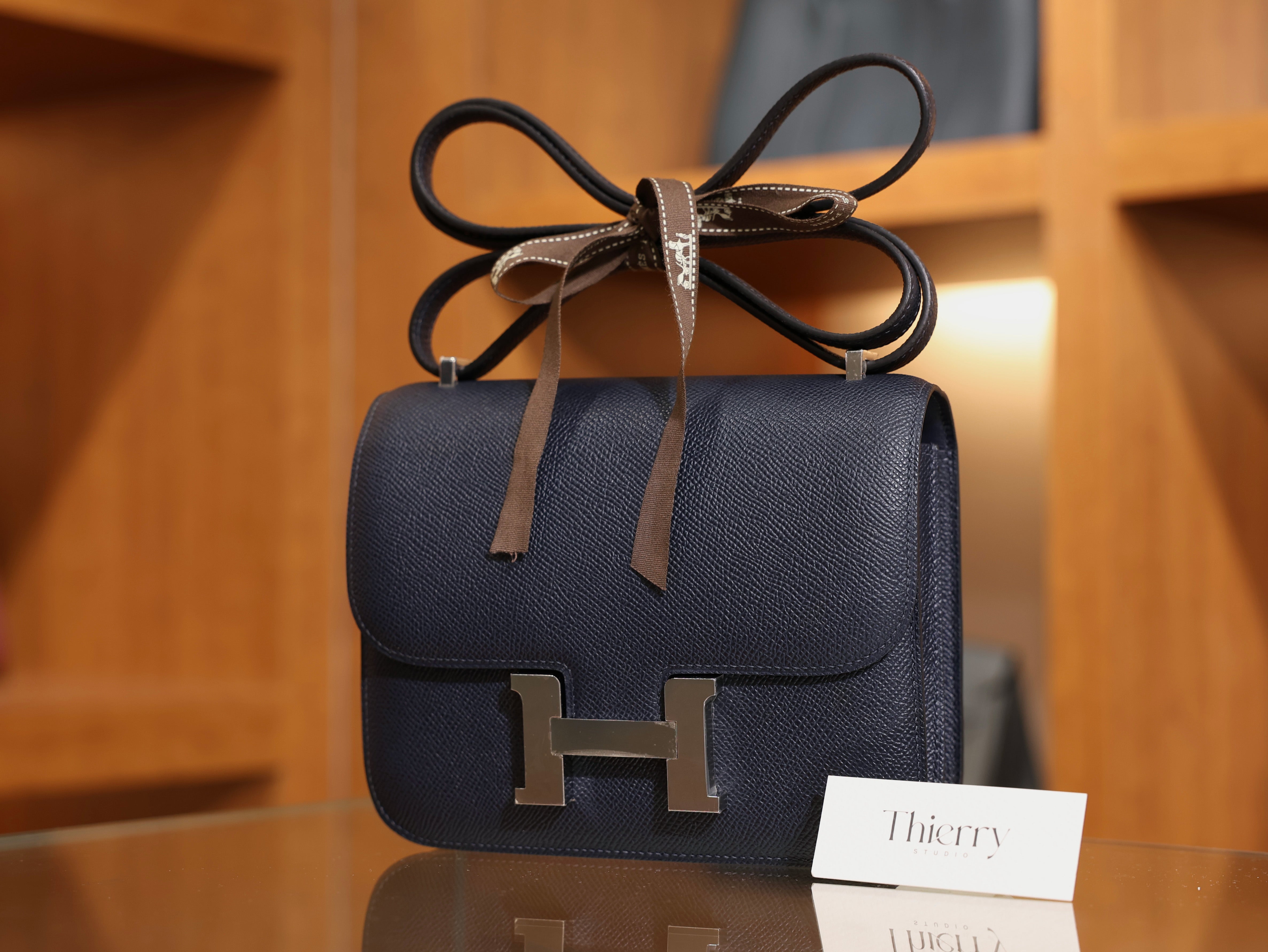 Constance 18 epsom blue nuit PHW