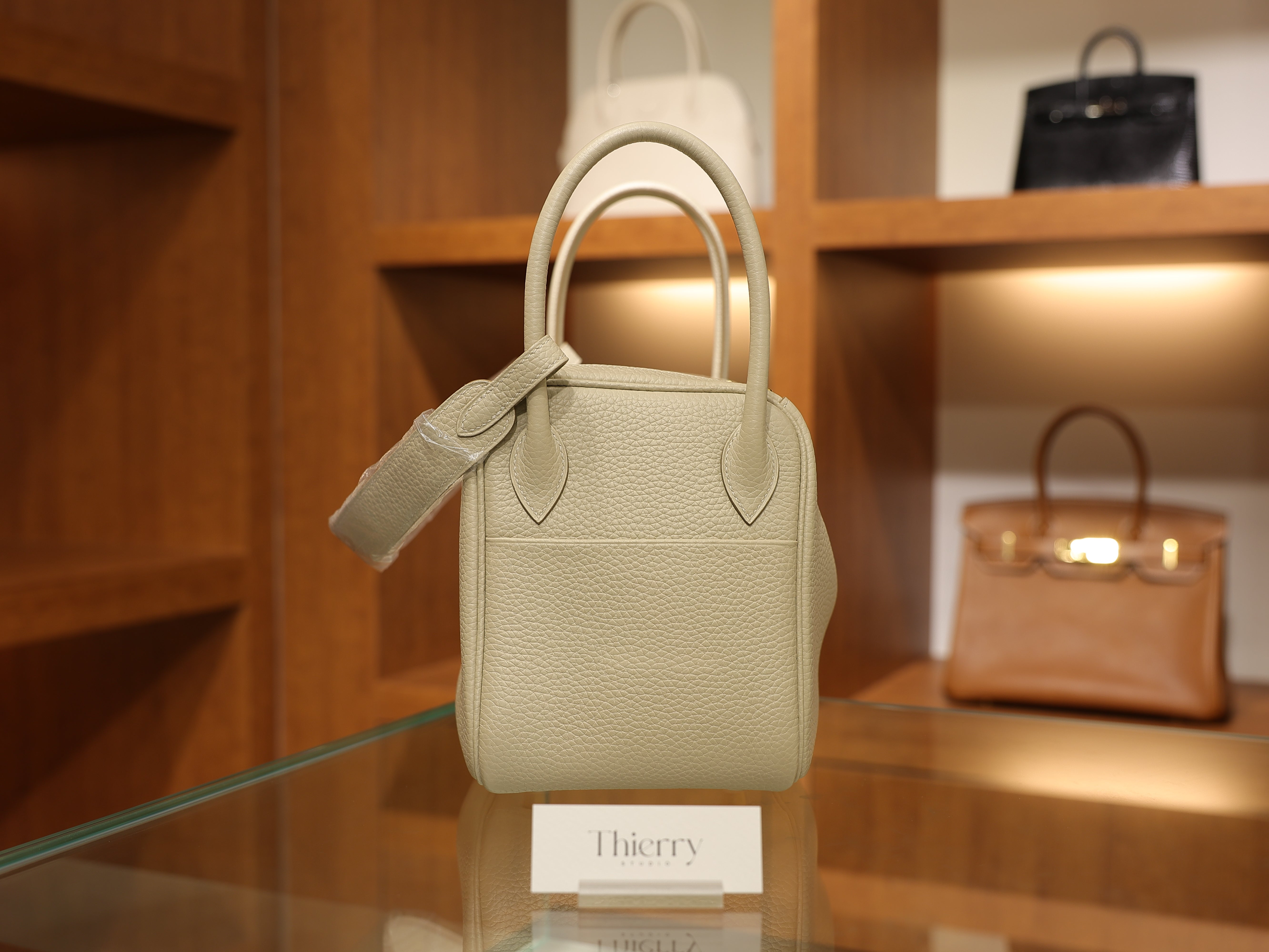 Lindy 26 clemence beton GHW