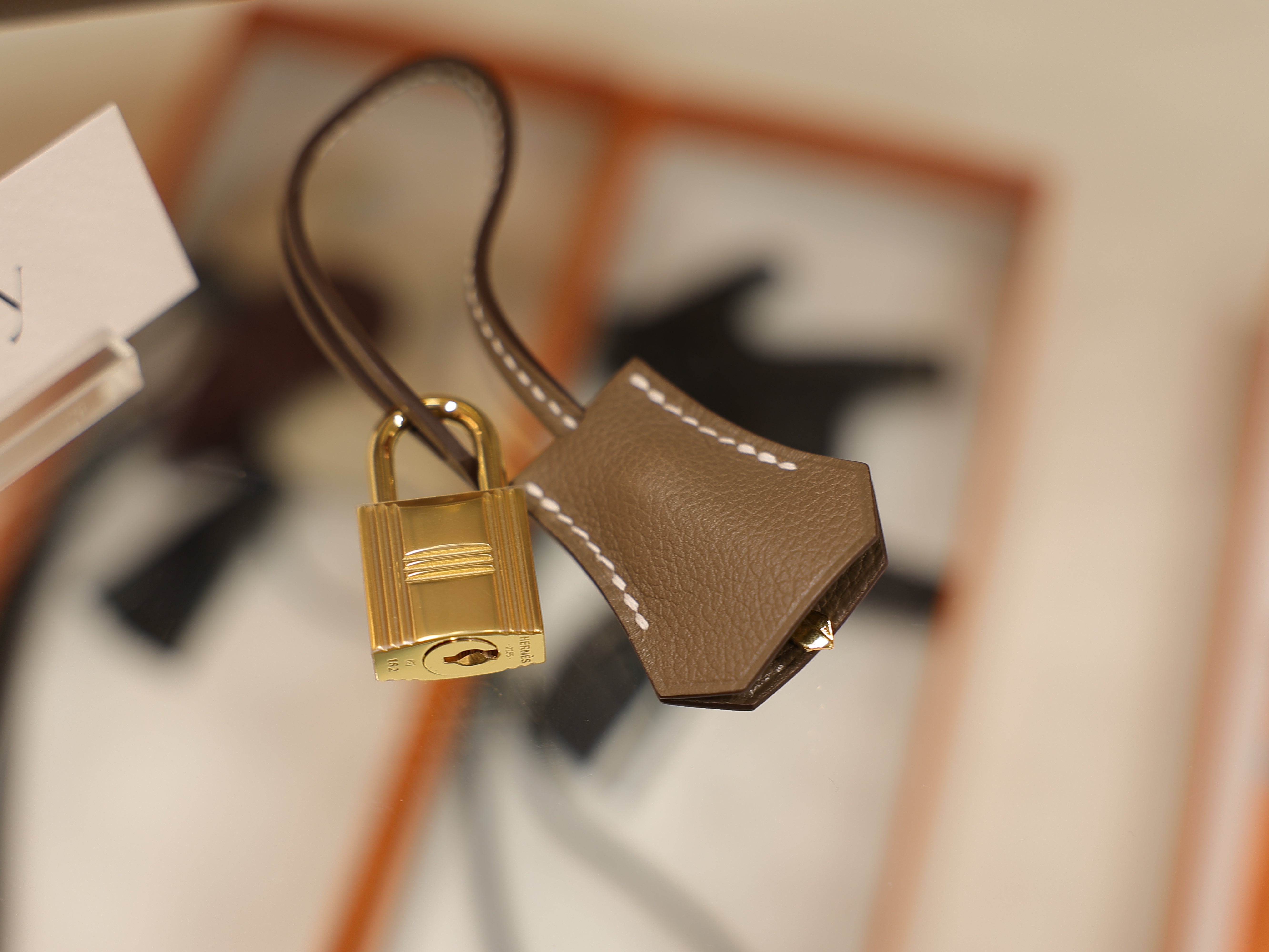 Shoulder birkin 29 evercolor etoupe GHW