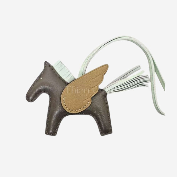 Rodeo PM charm 10