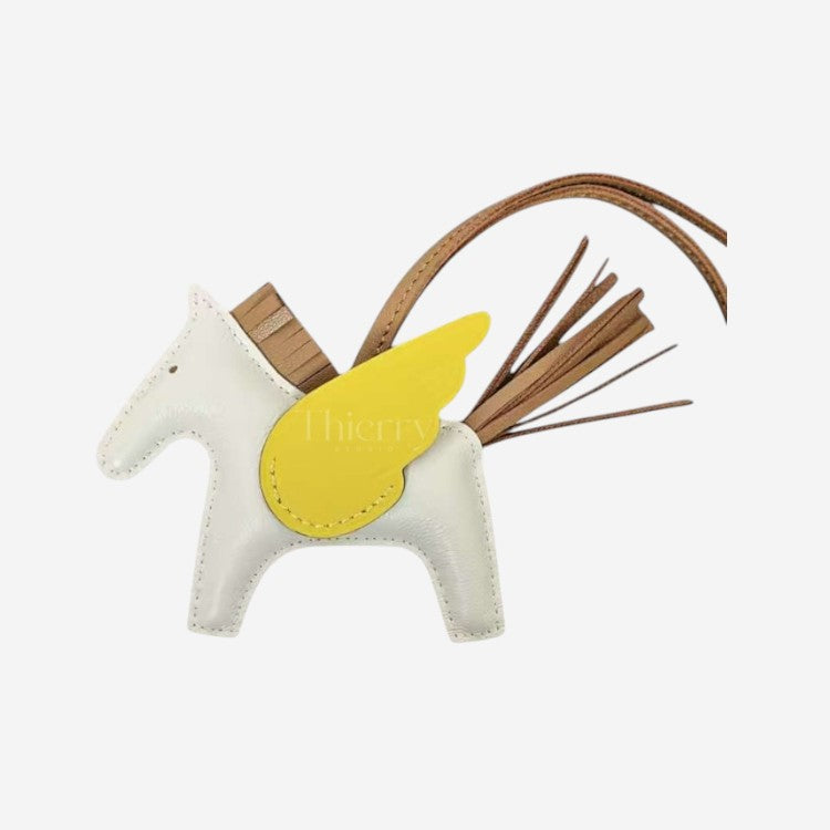 Rodeo PM charm 4