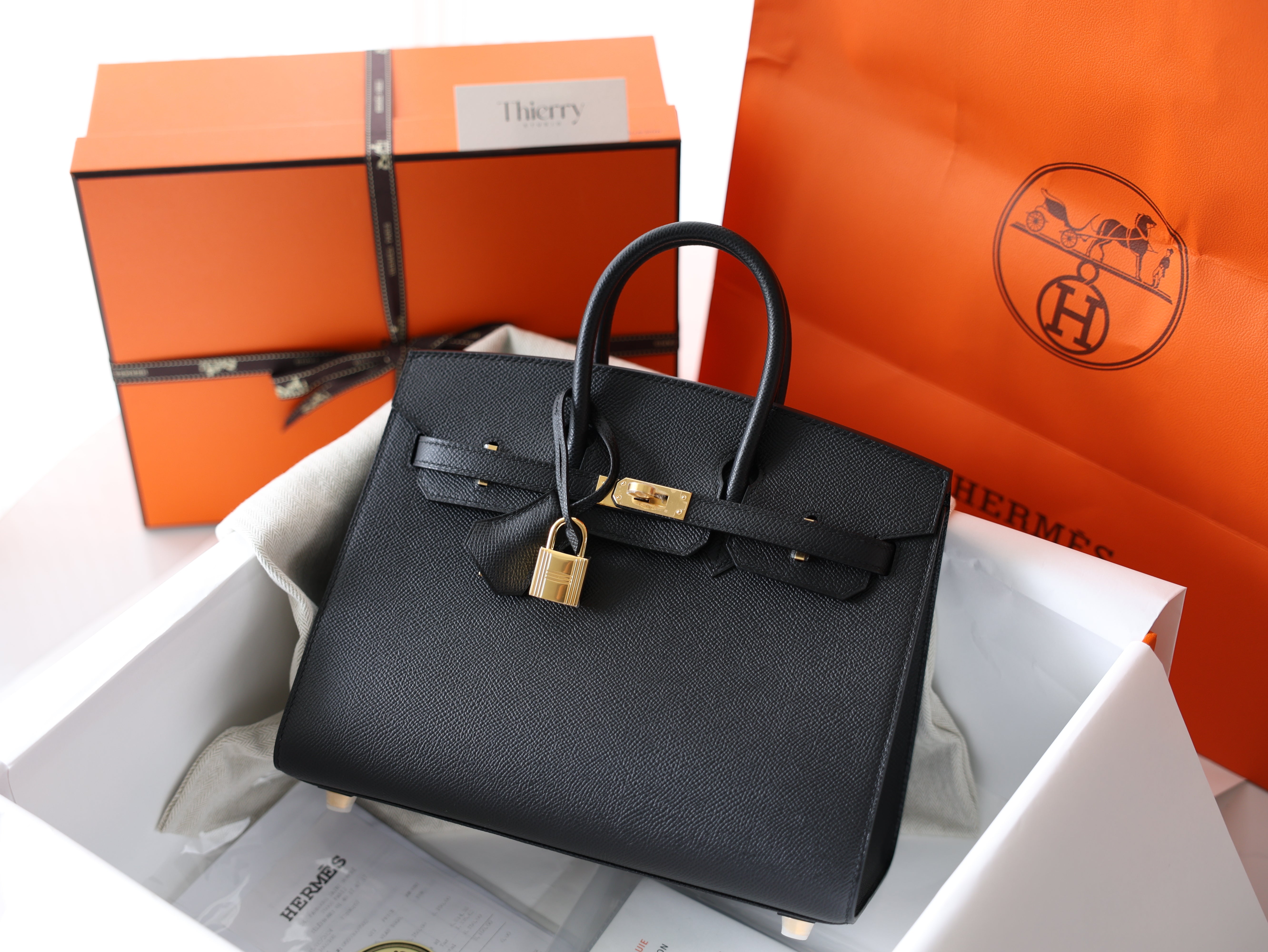 Birkin 25 epsom sellier black GHW