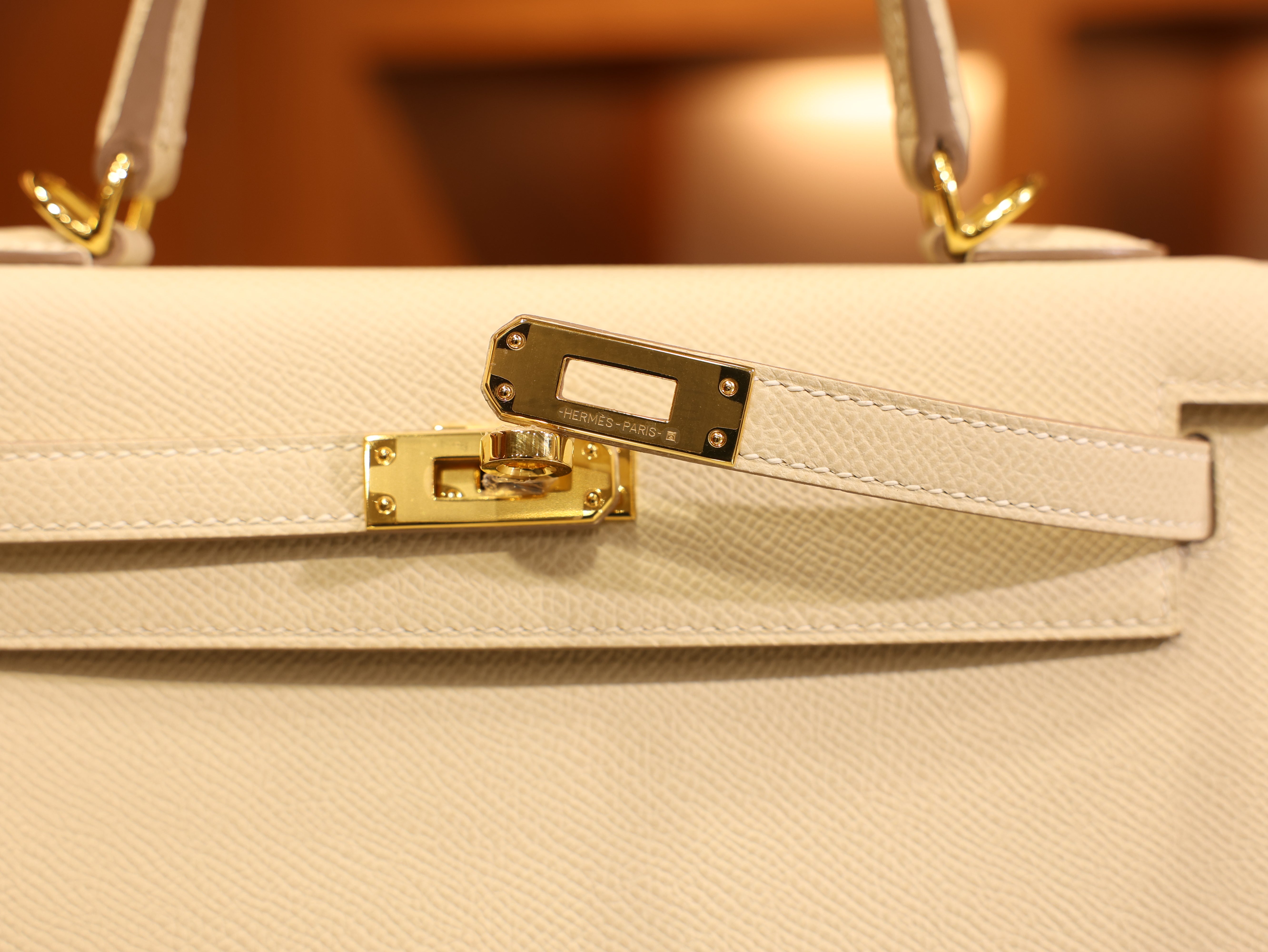 Kelly 25 epsom craie GHW