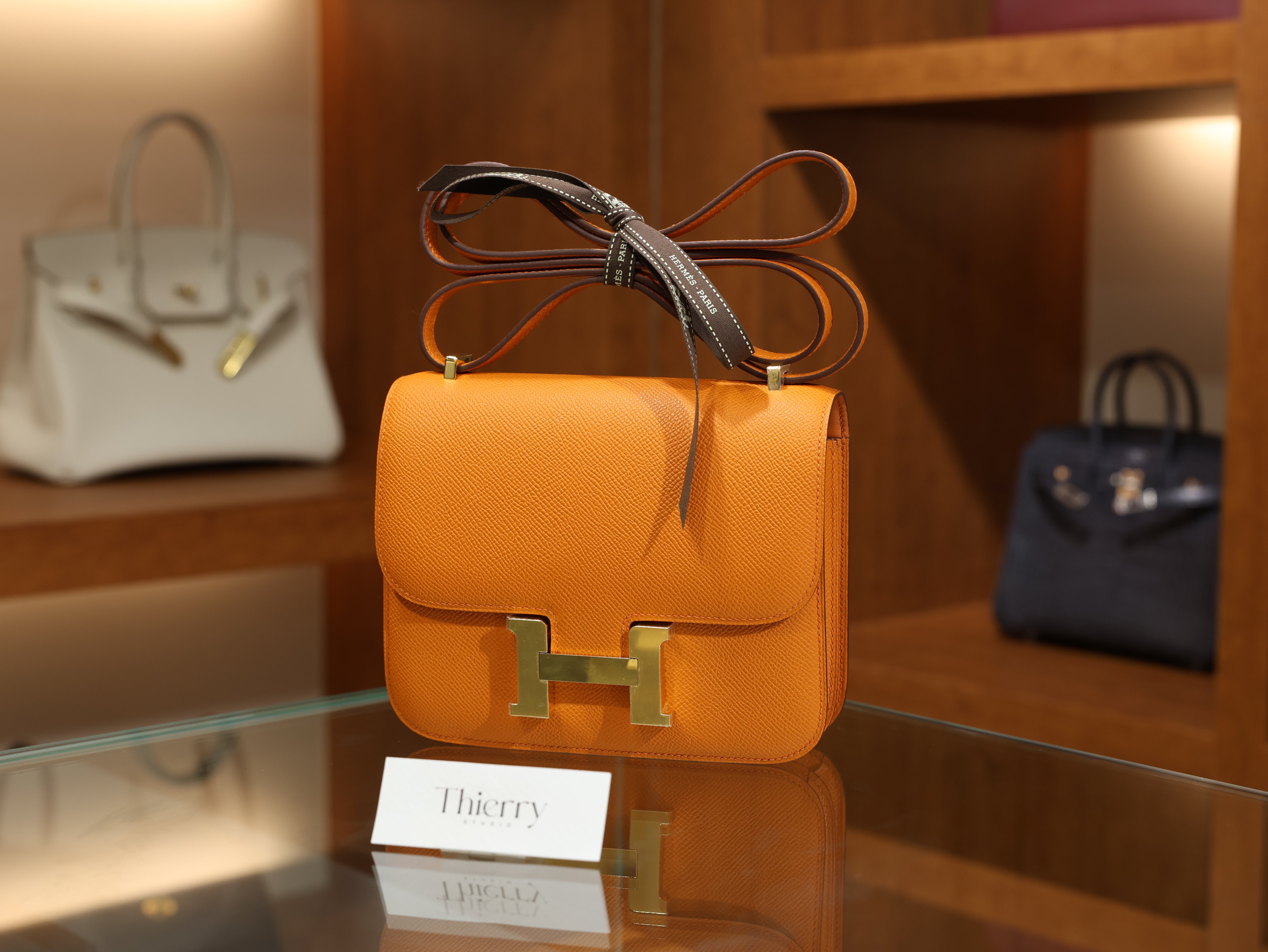 Constance 18 epsom orange GHW