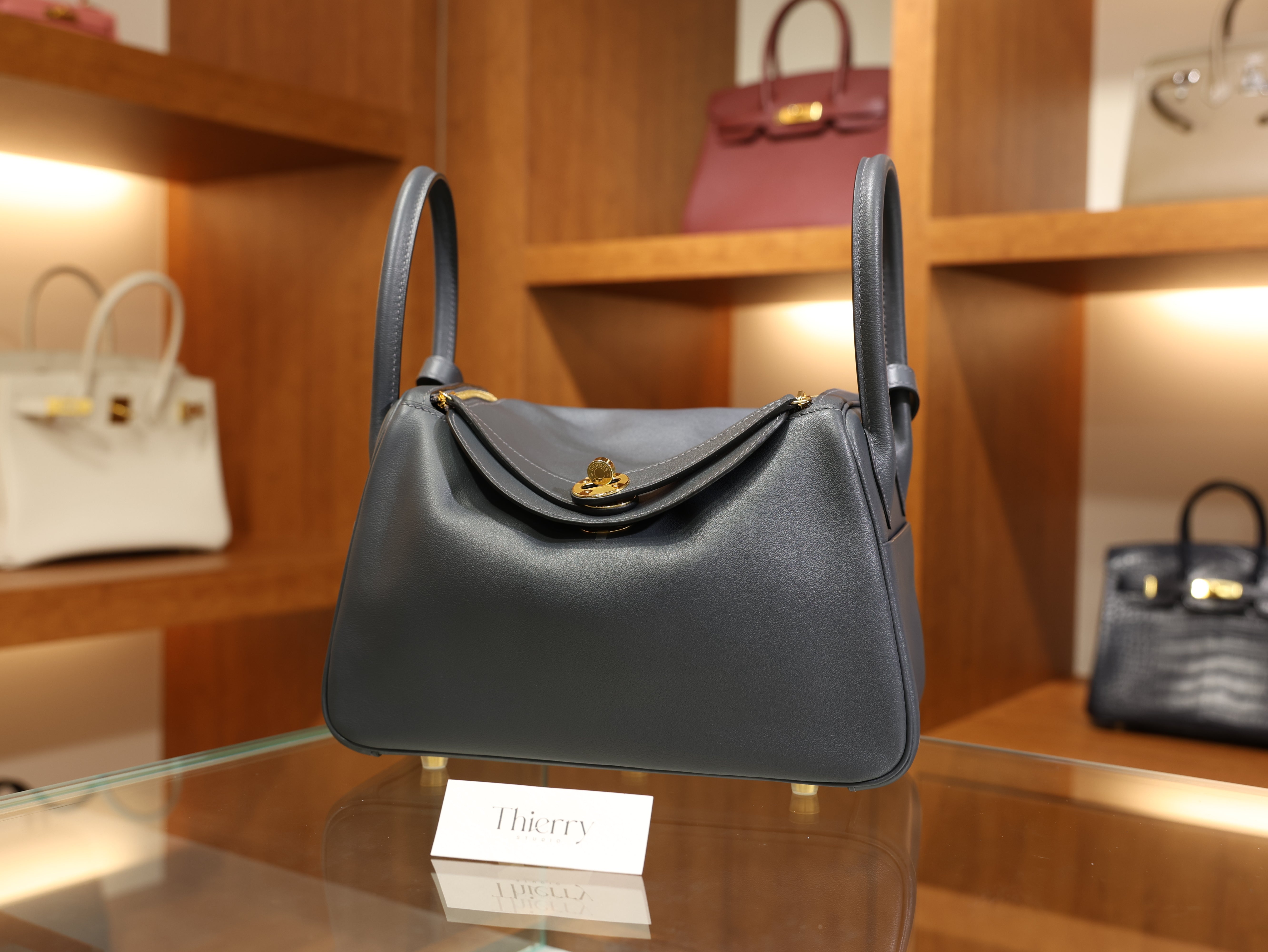 Lindy 26 swift gris misty & black GHW