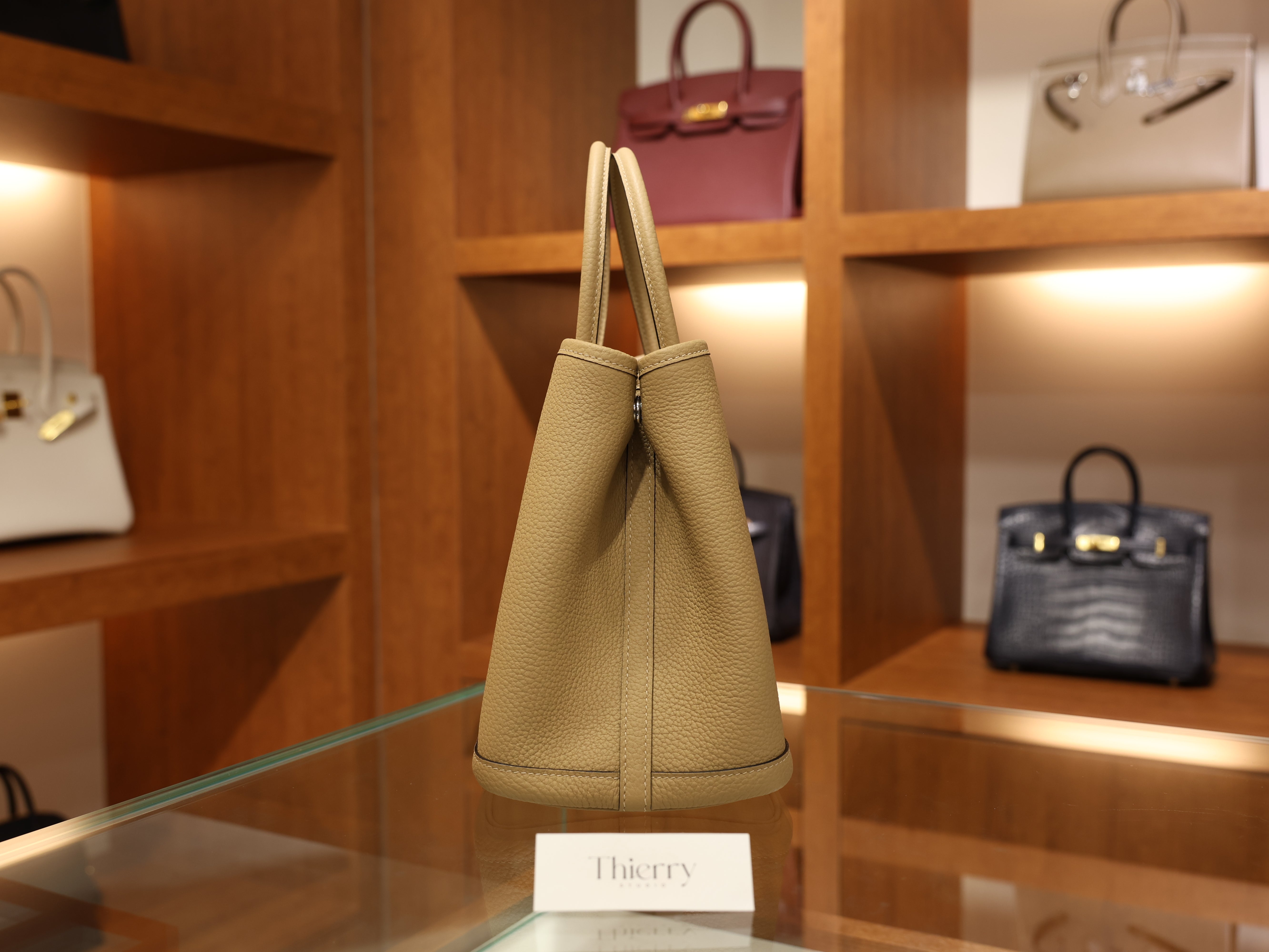 가든파티 30 네곤다 트렌치