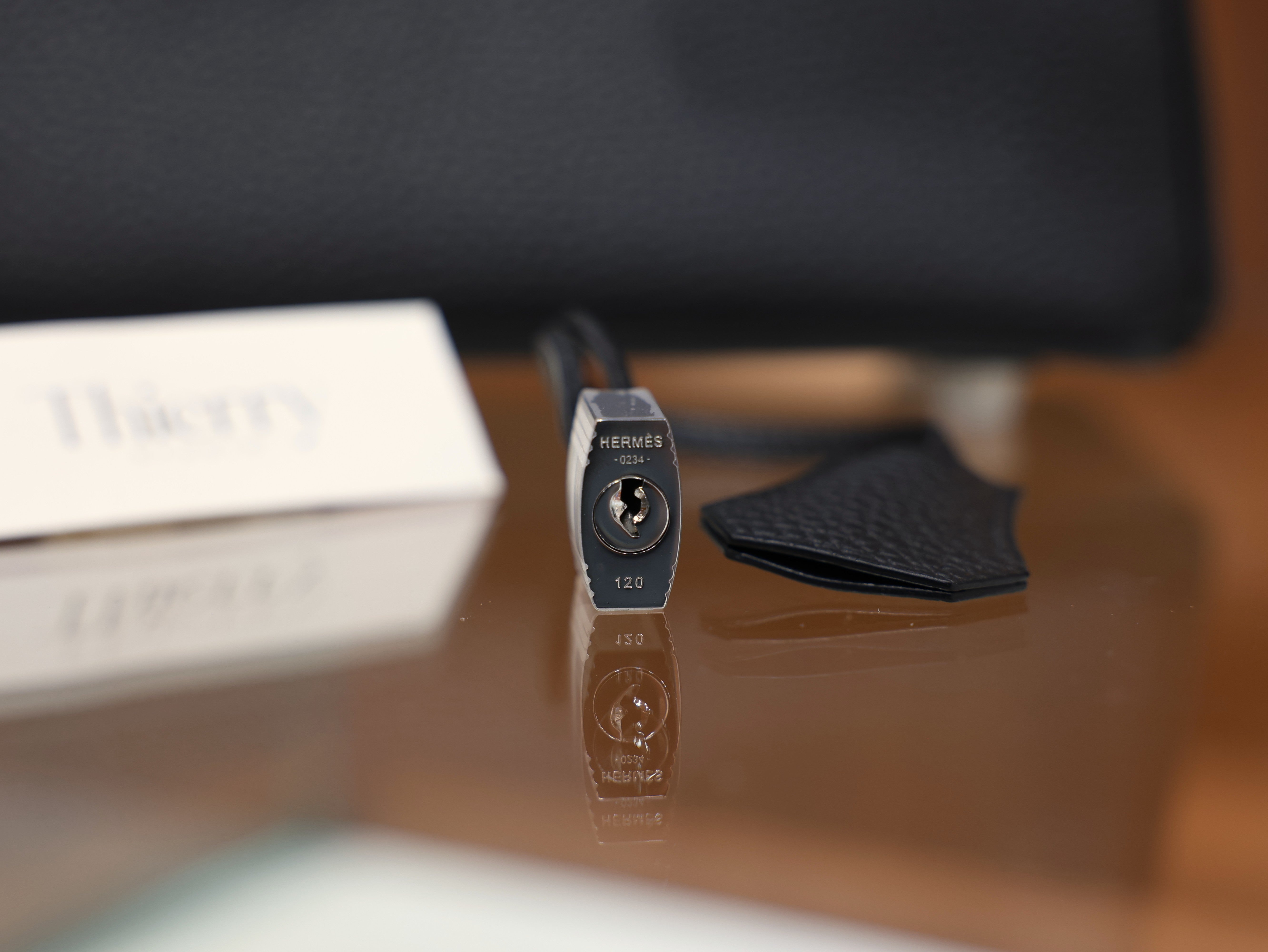 Birkin 25 clemence black PHW