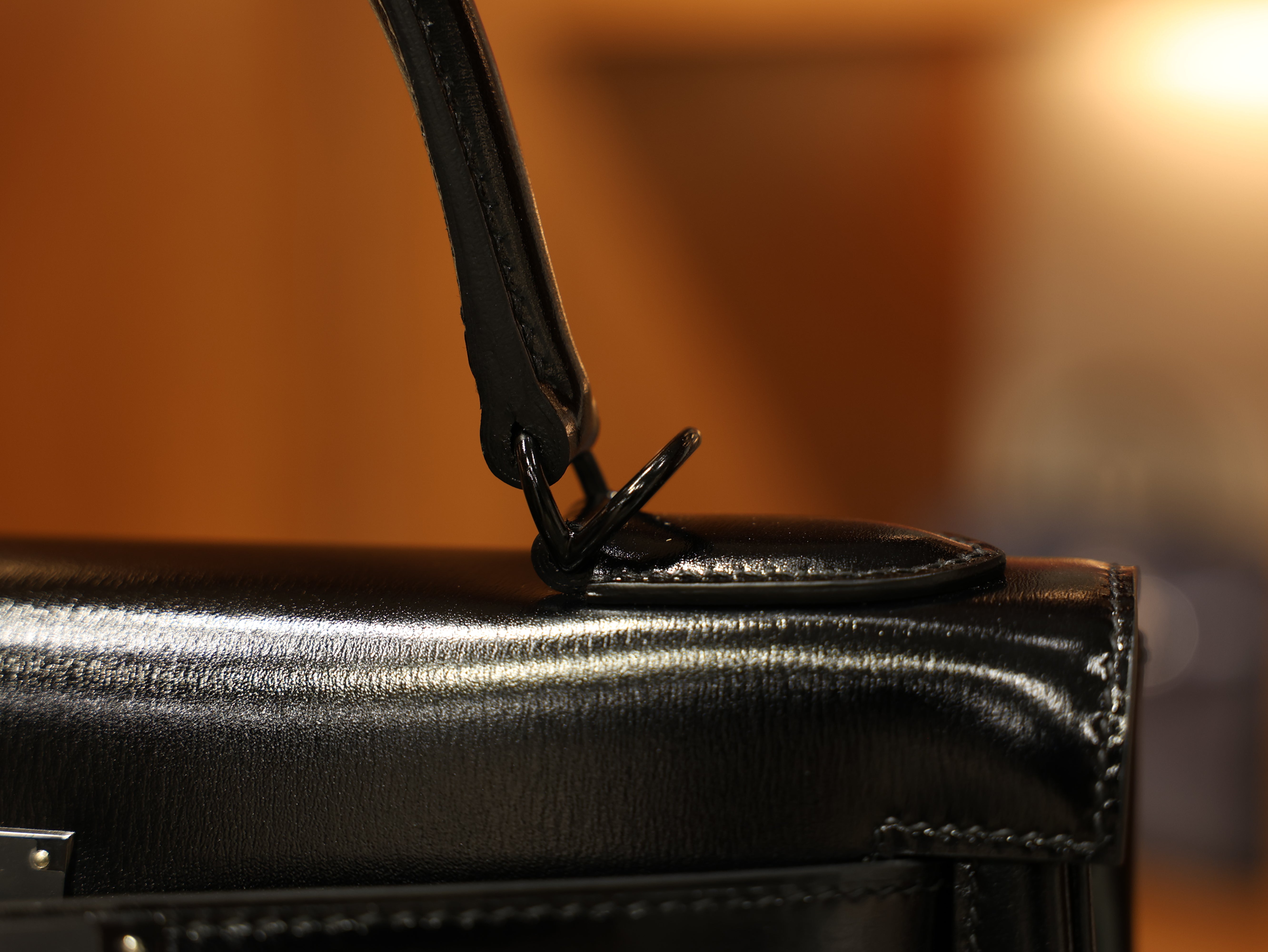 Kelly 28 retourne So black