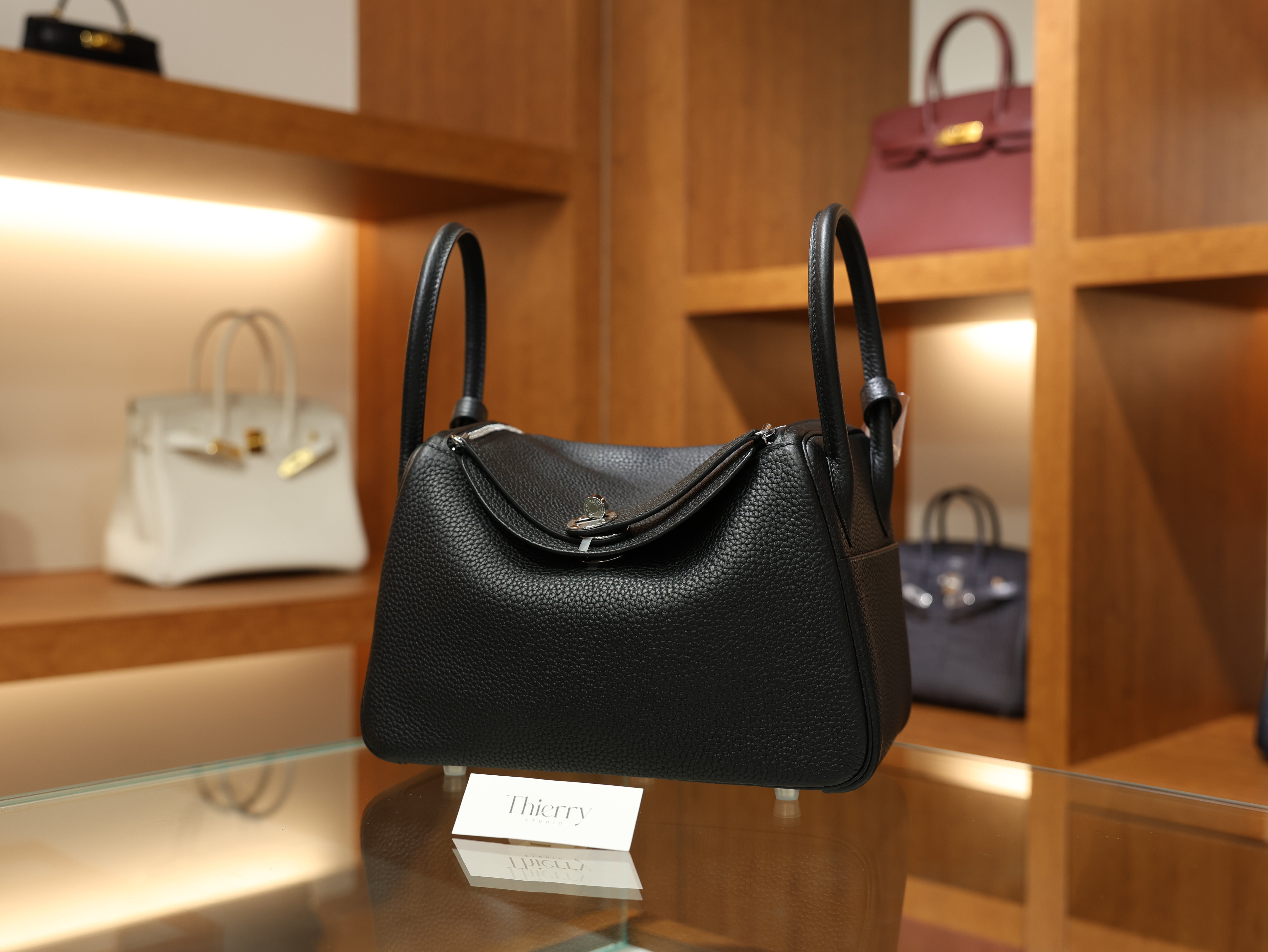 Lindy 26 clemence black PHW