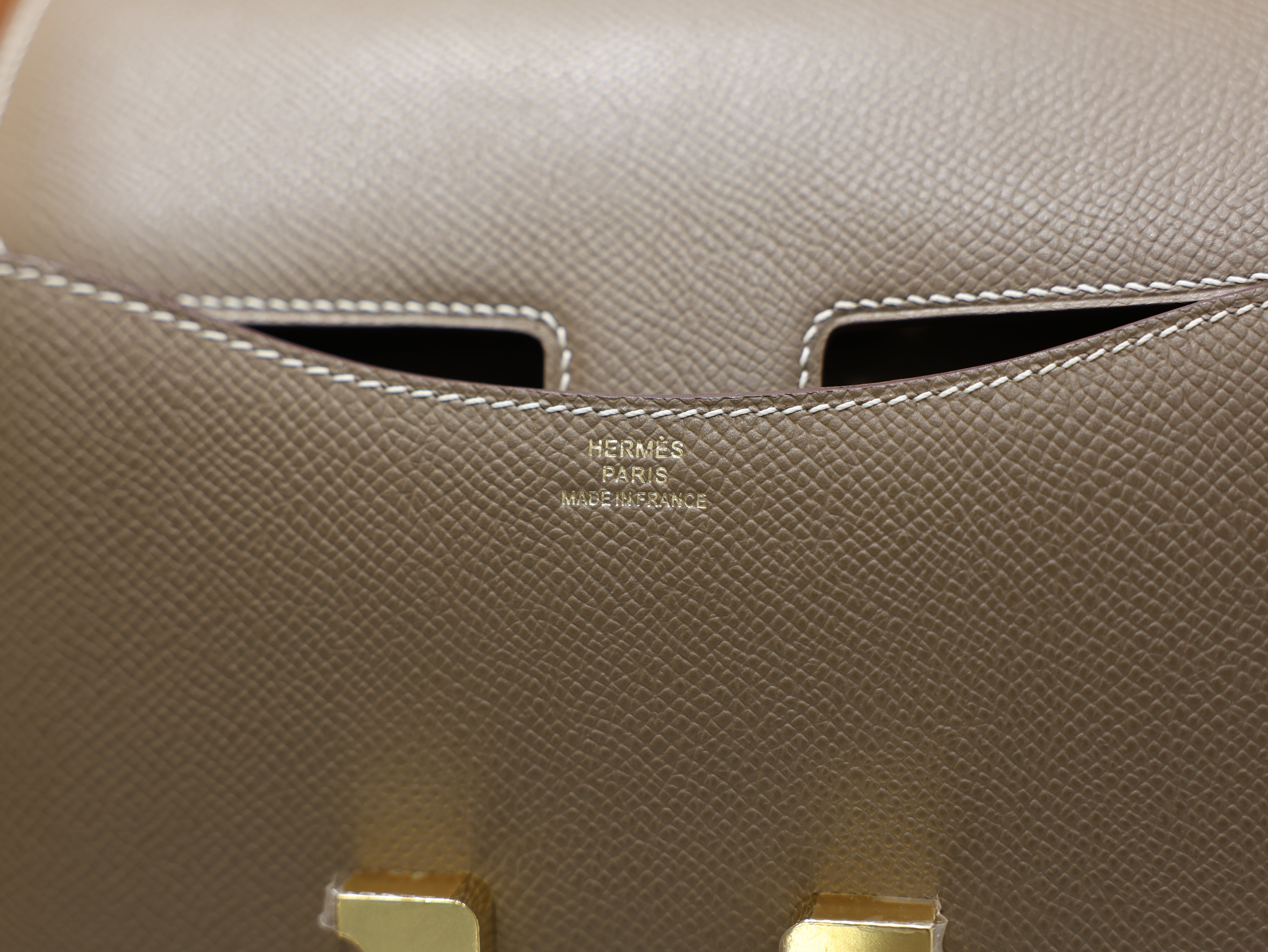 Constance 18 epsom etoupe GHW