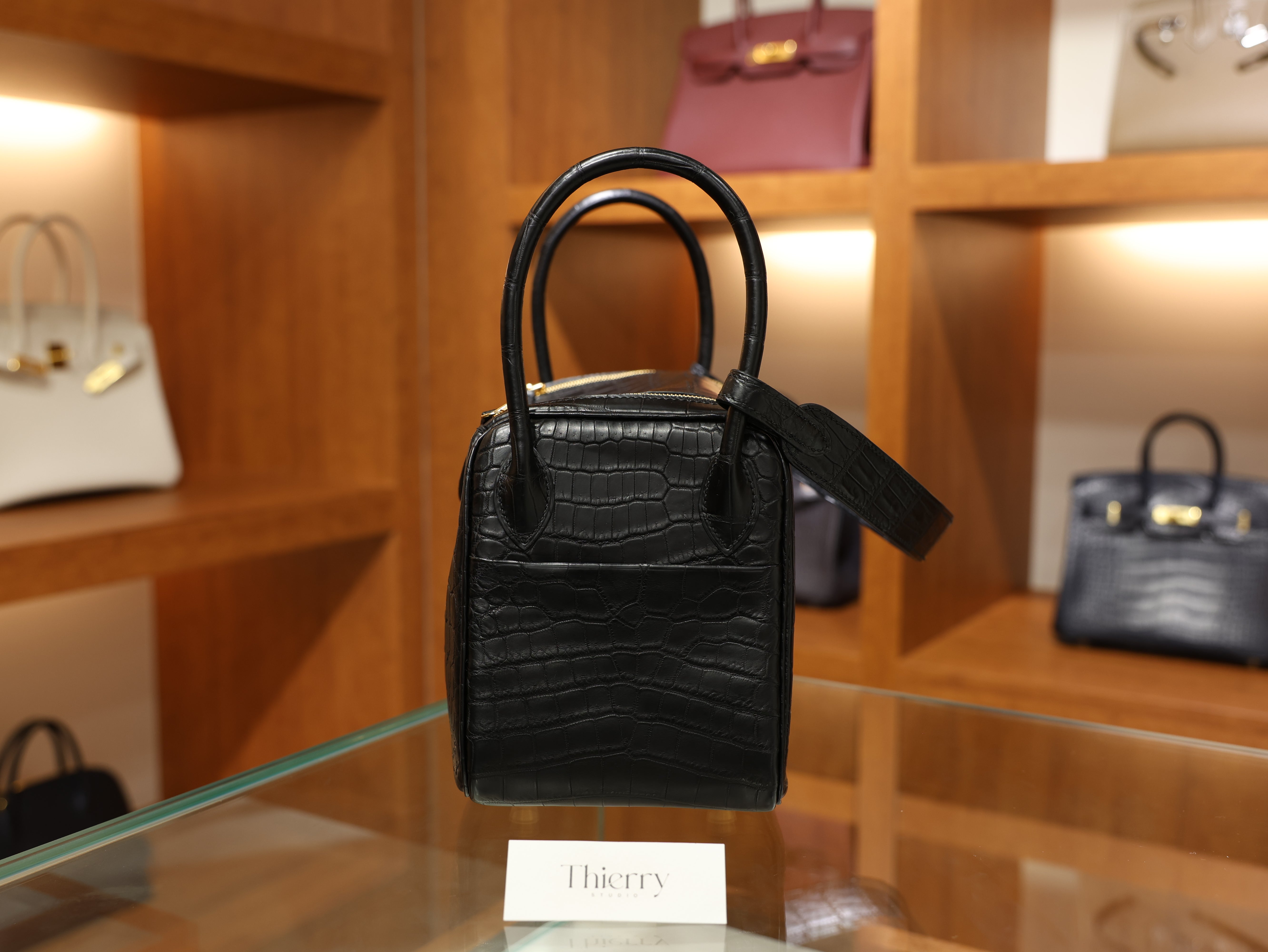 Lindy 26 matt niloticus black GHW