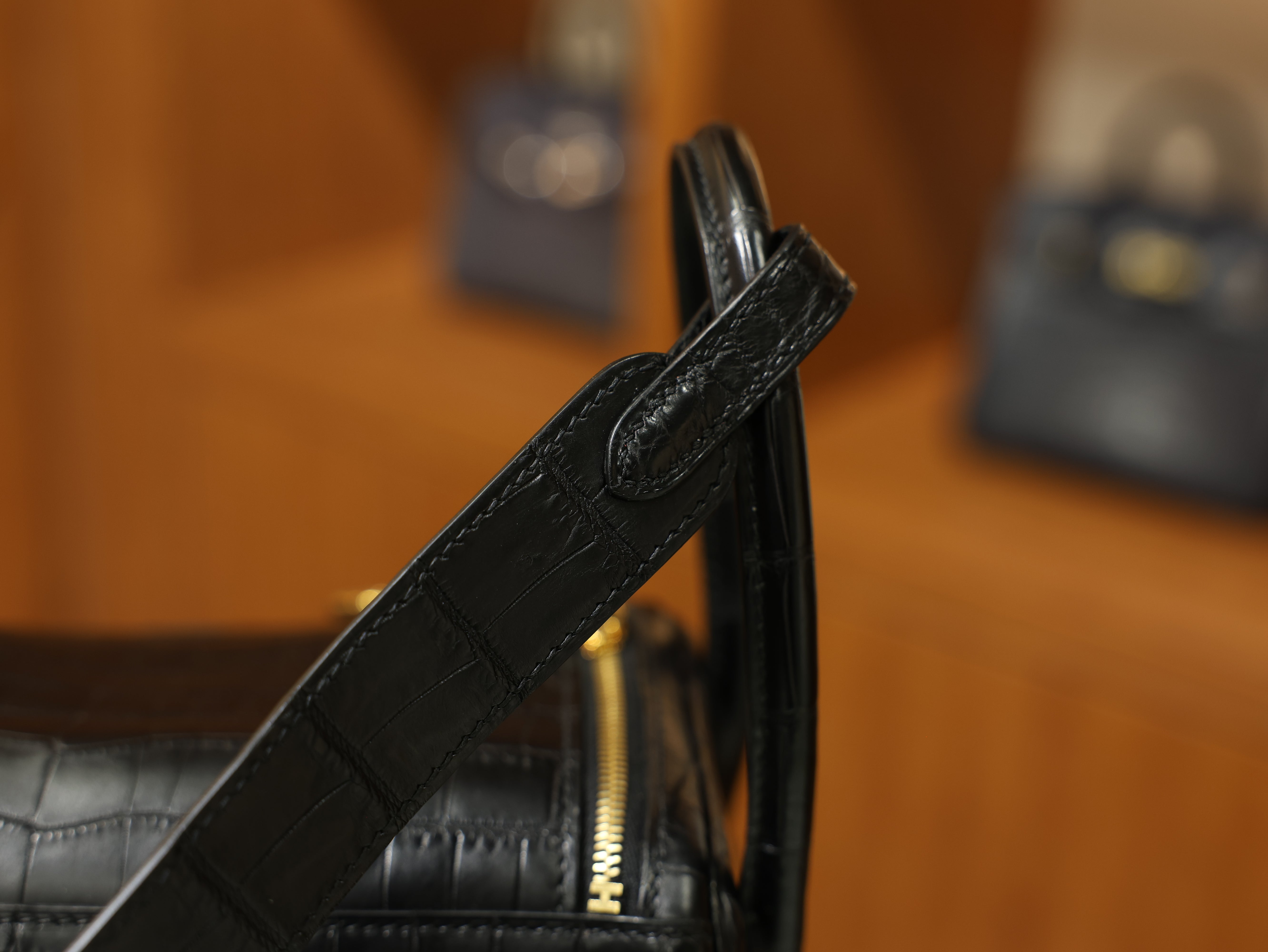 Lindy 26 matt niloticus black GHW