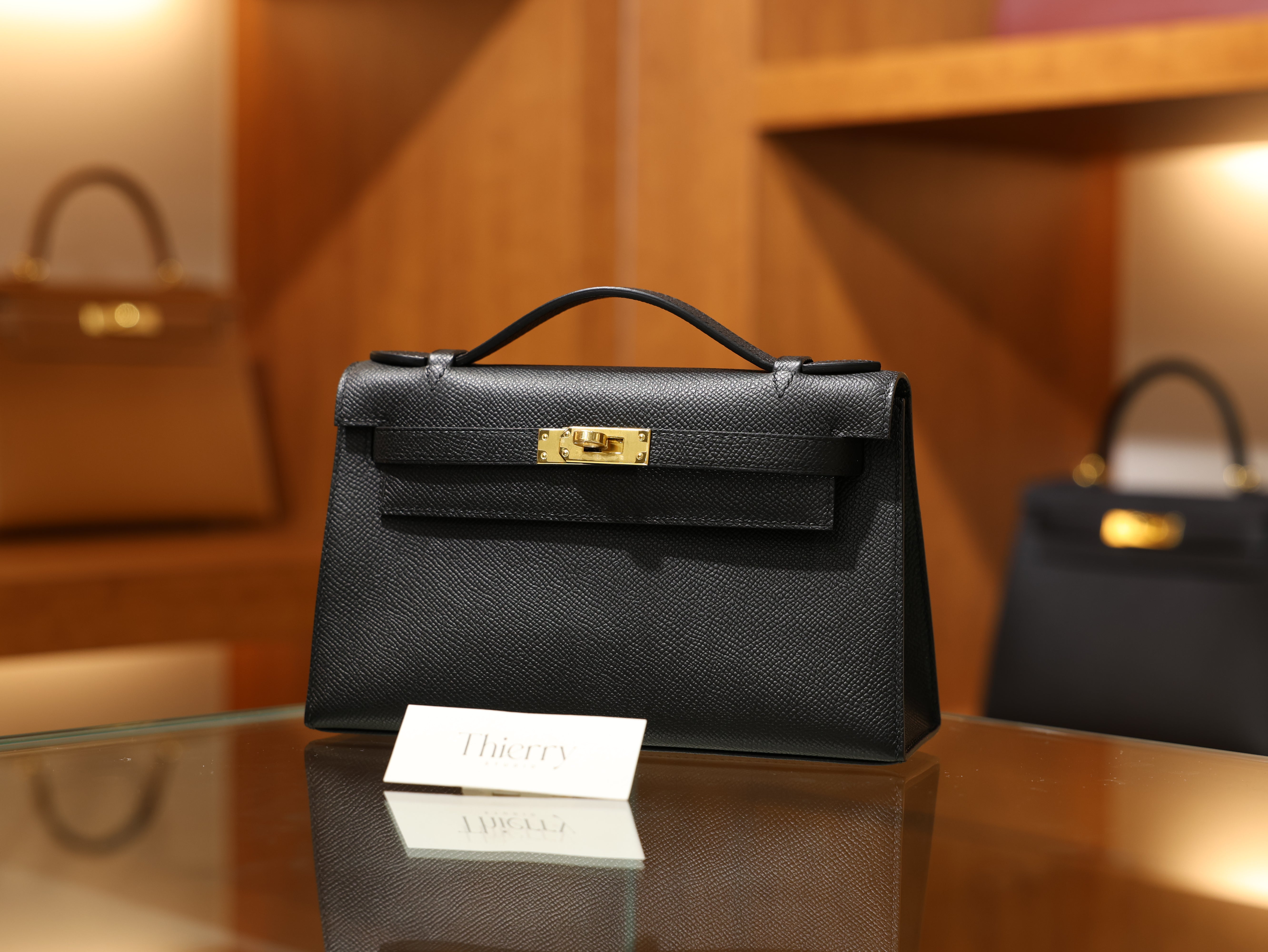 Kelly pochette epsom black GHW