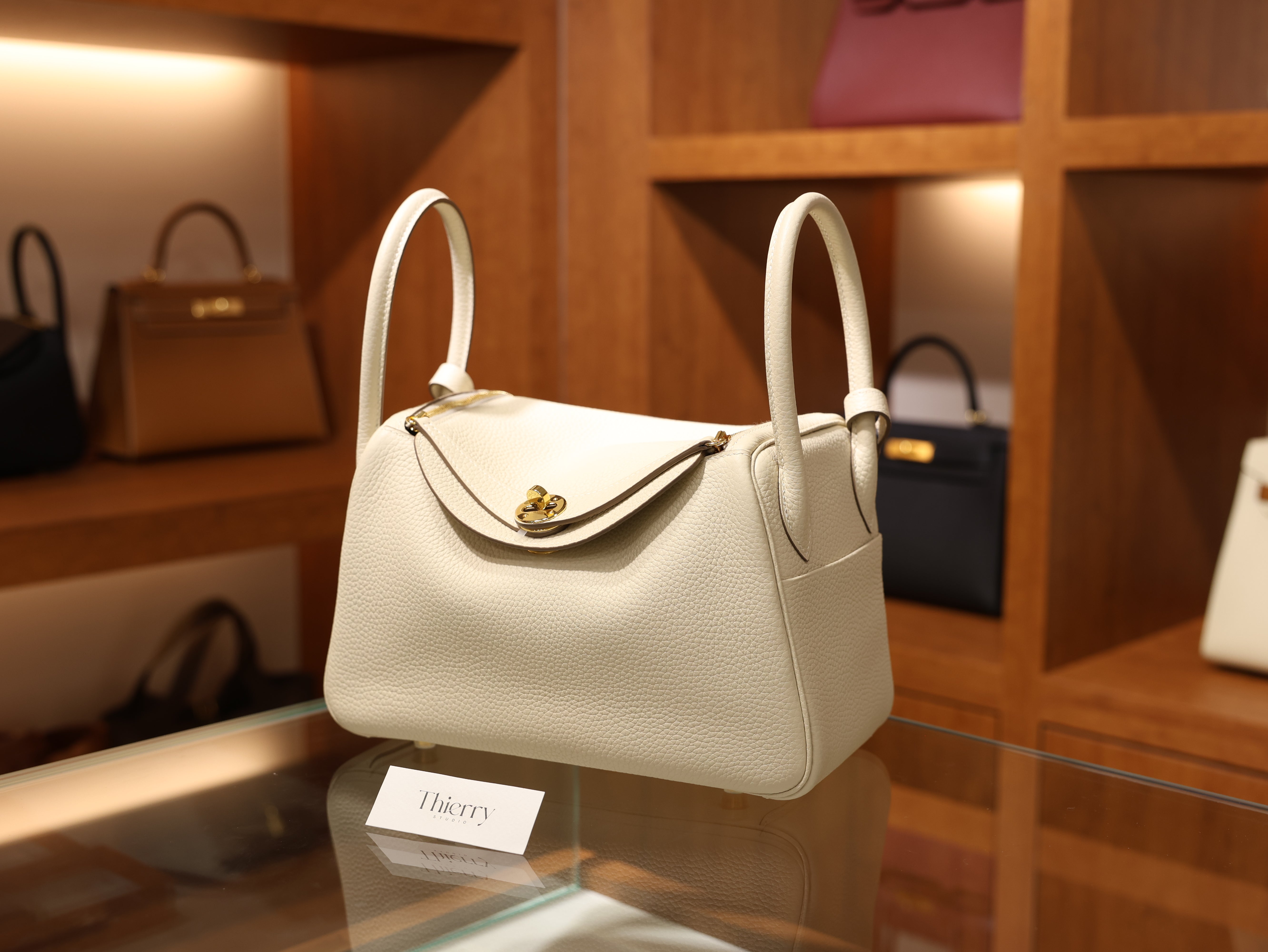 Lindy 26 clemence craie GHW