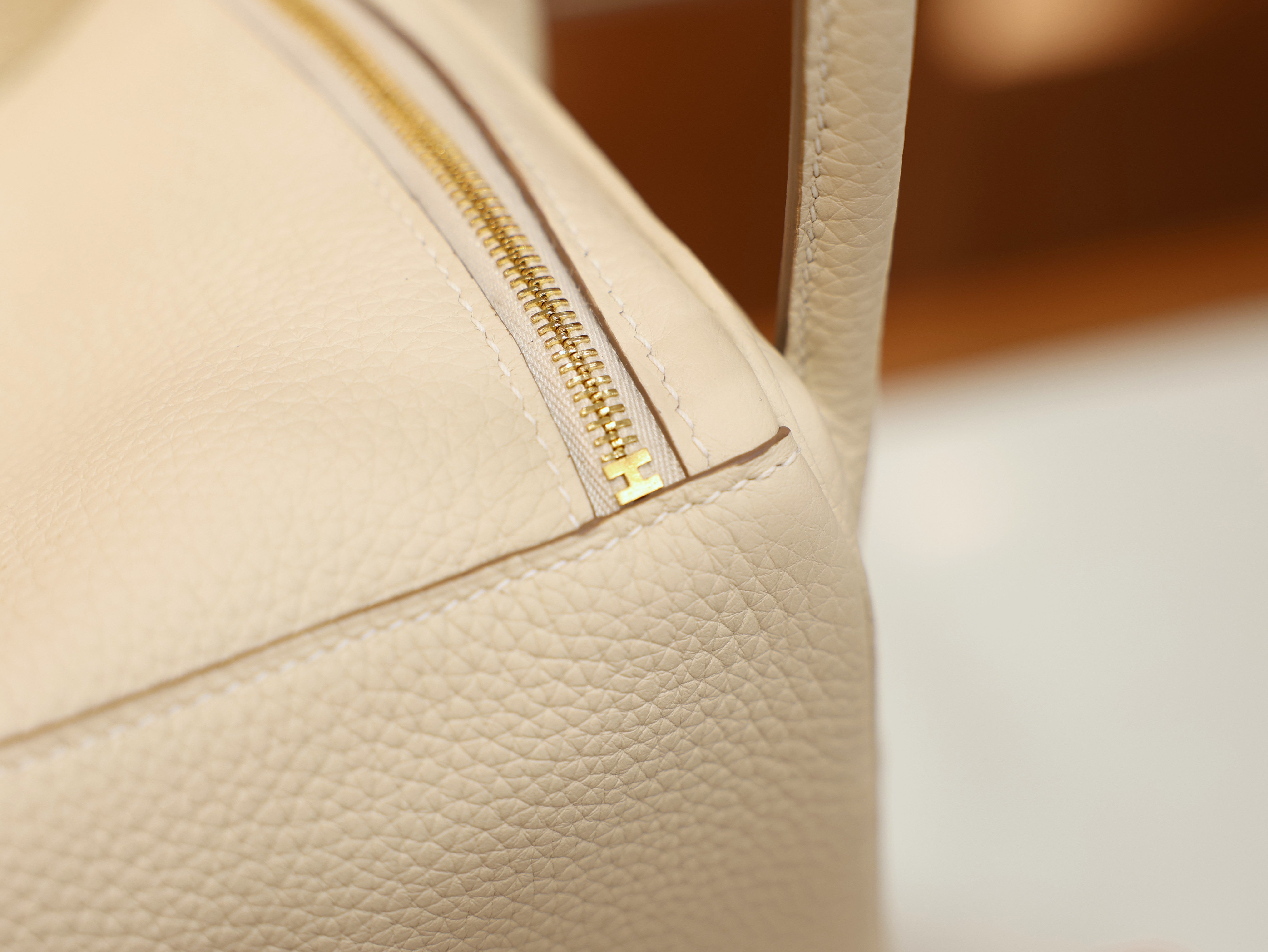 Lindy 26 clemence craie GHW