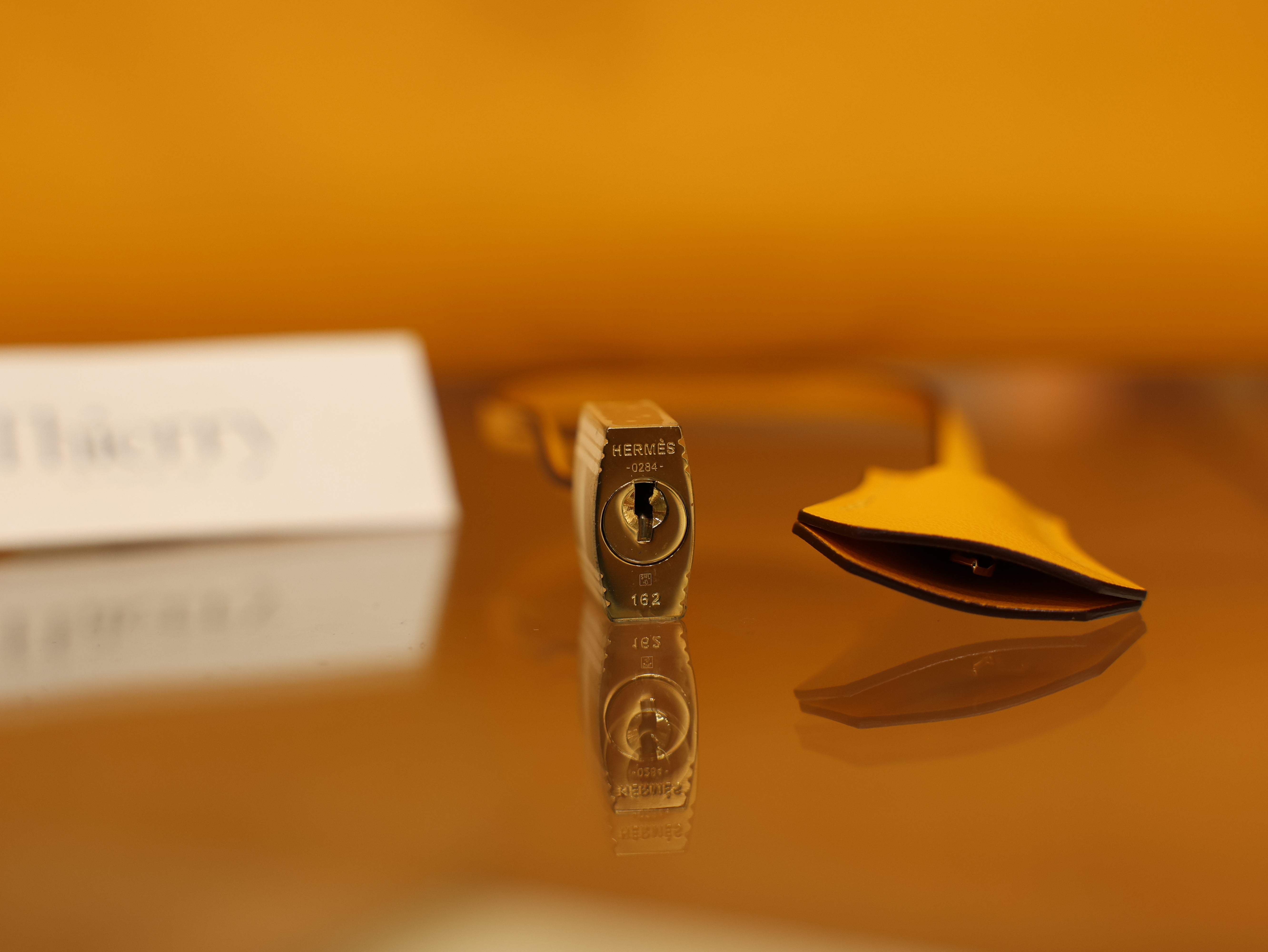 Birkin 30 swift jaun dor GHW