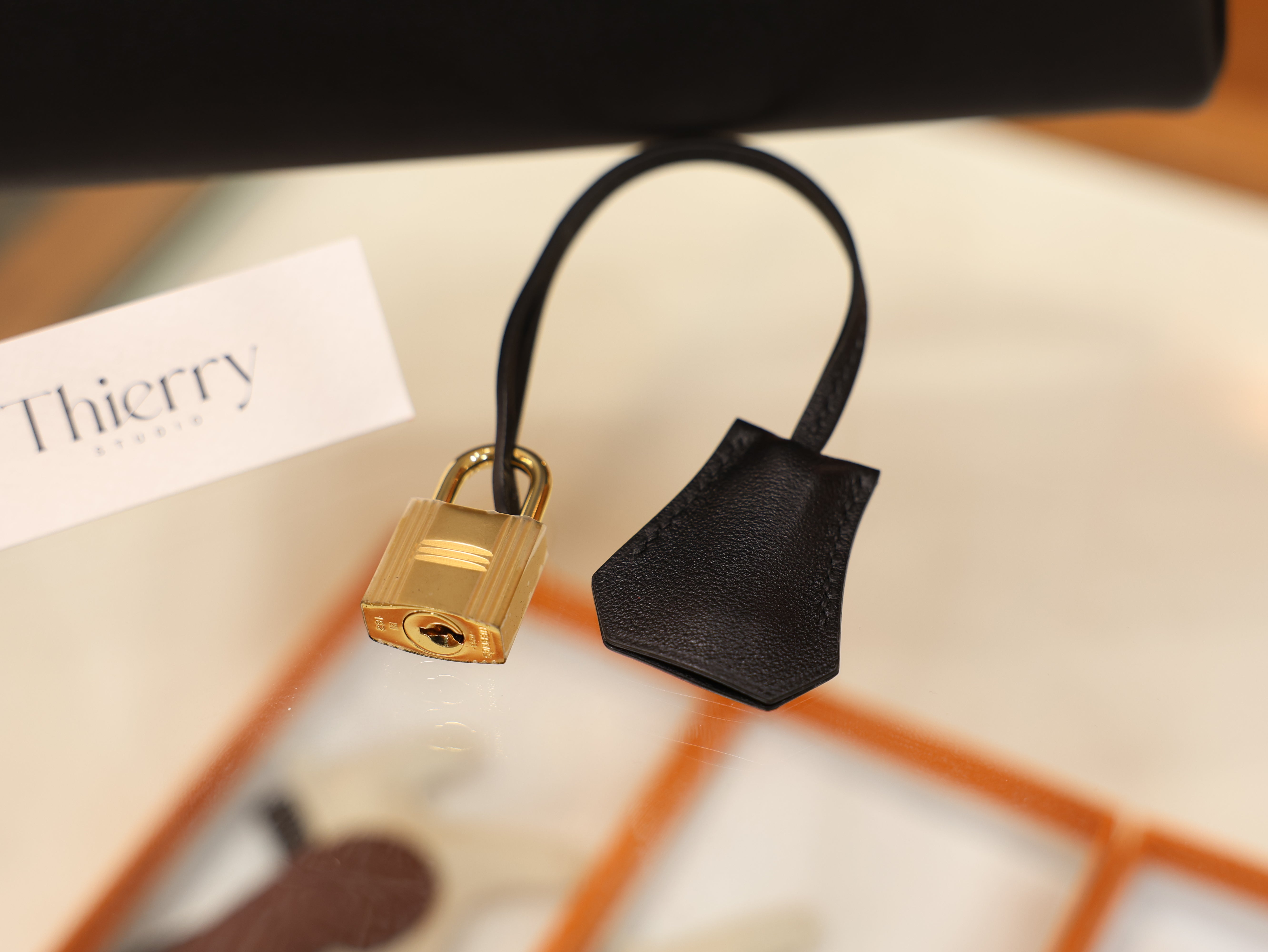 Kelly 25 swift black GHW