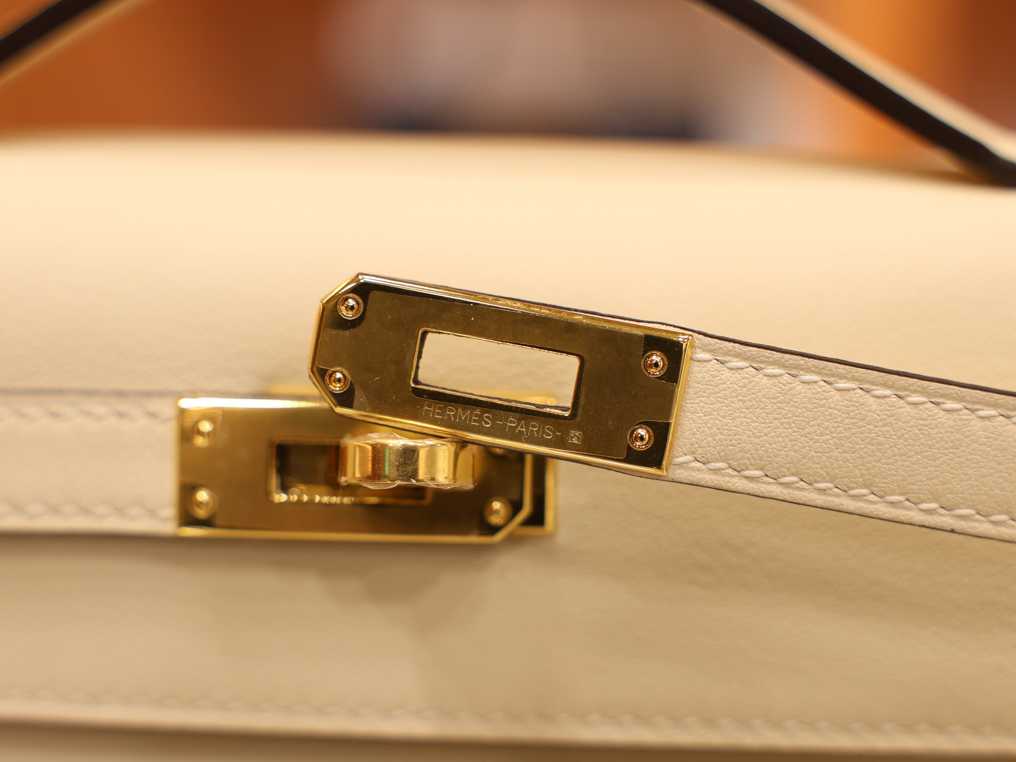 Kelly pochette swift nata GHW