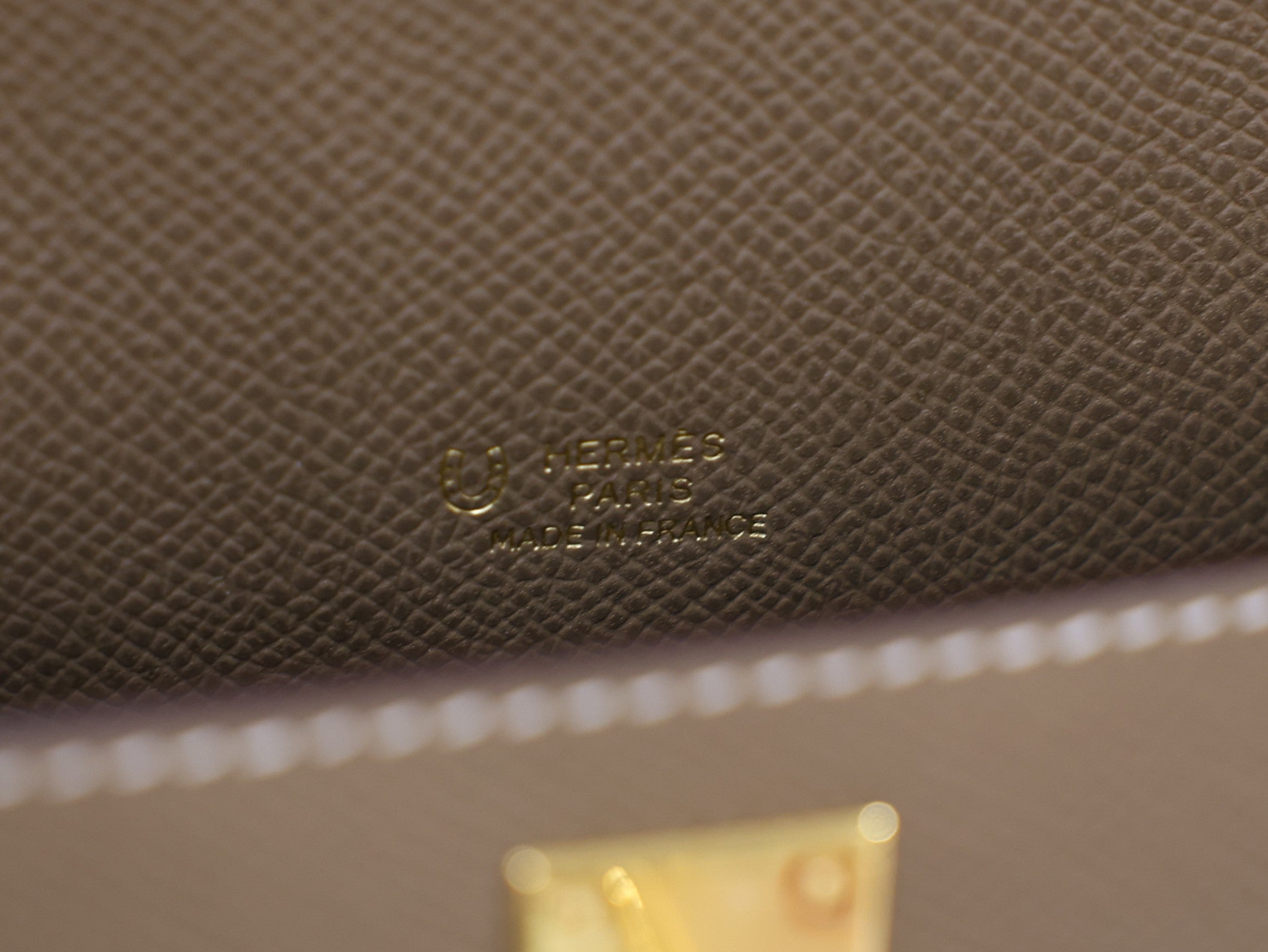 Kelly pochette epsom etoupe GHW (HSS)