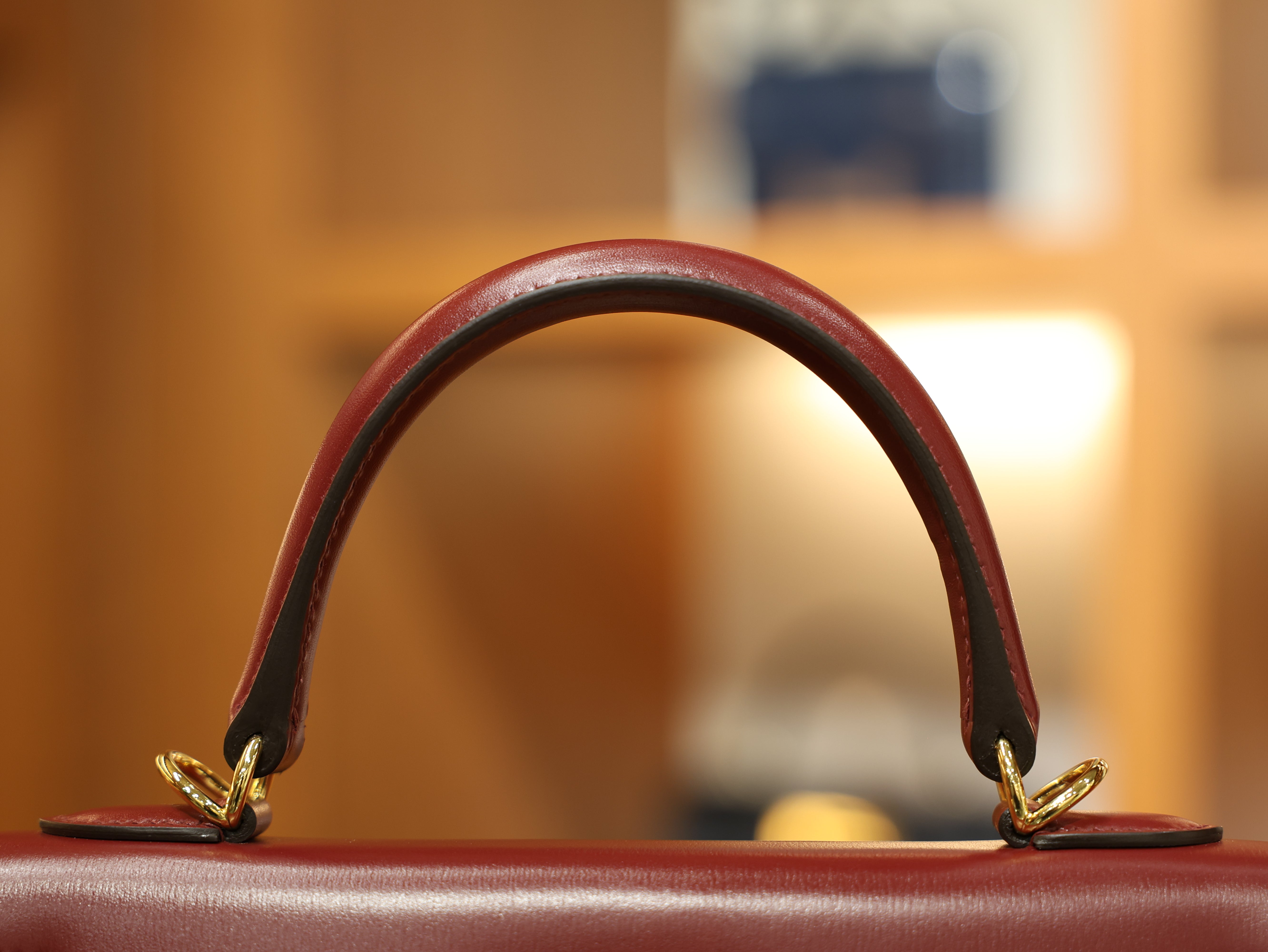 kelly 25 box sellier rouge H GHW
