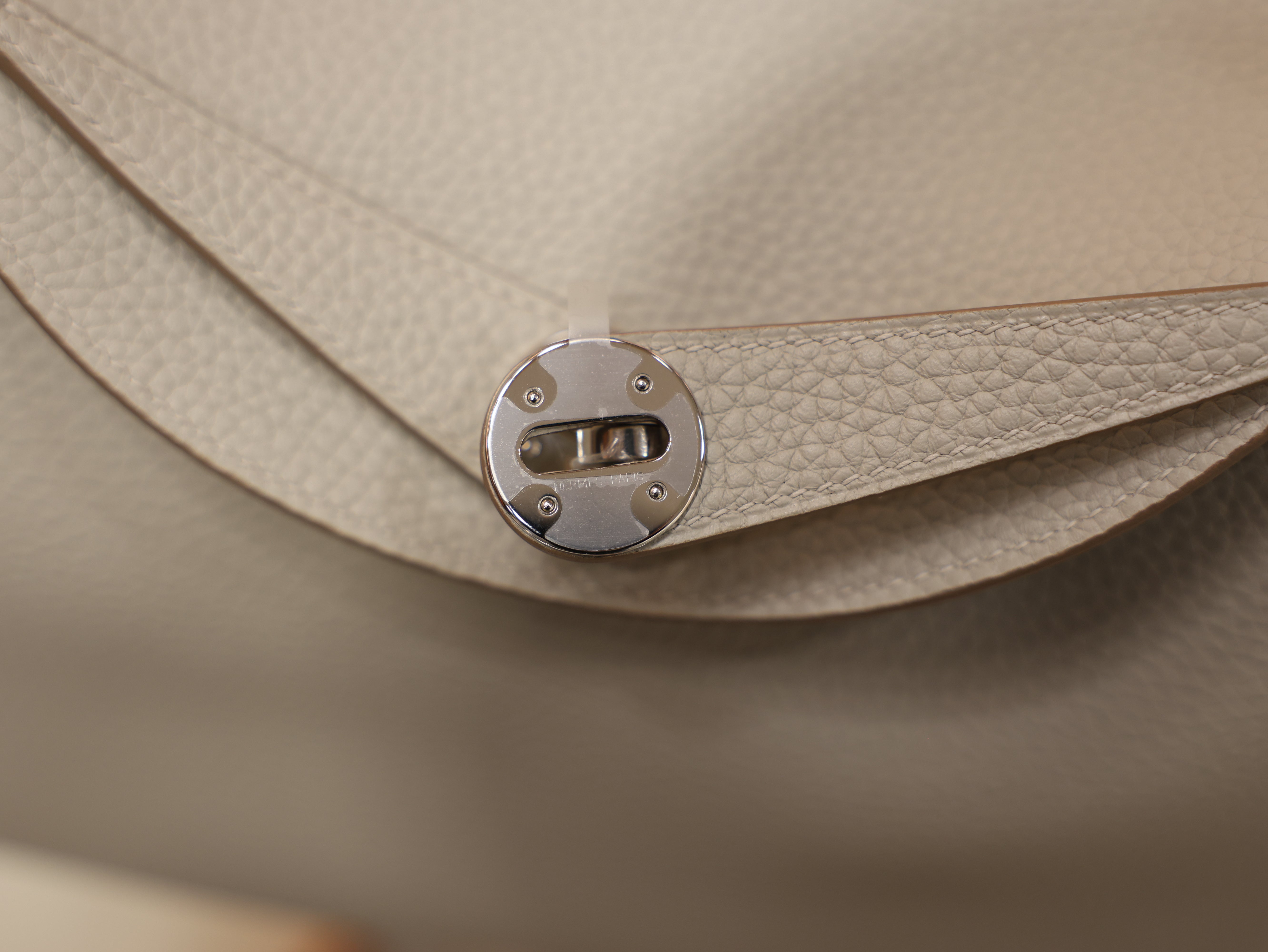 Lindy 26 clemence gris perle PHW