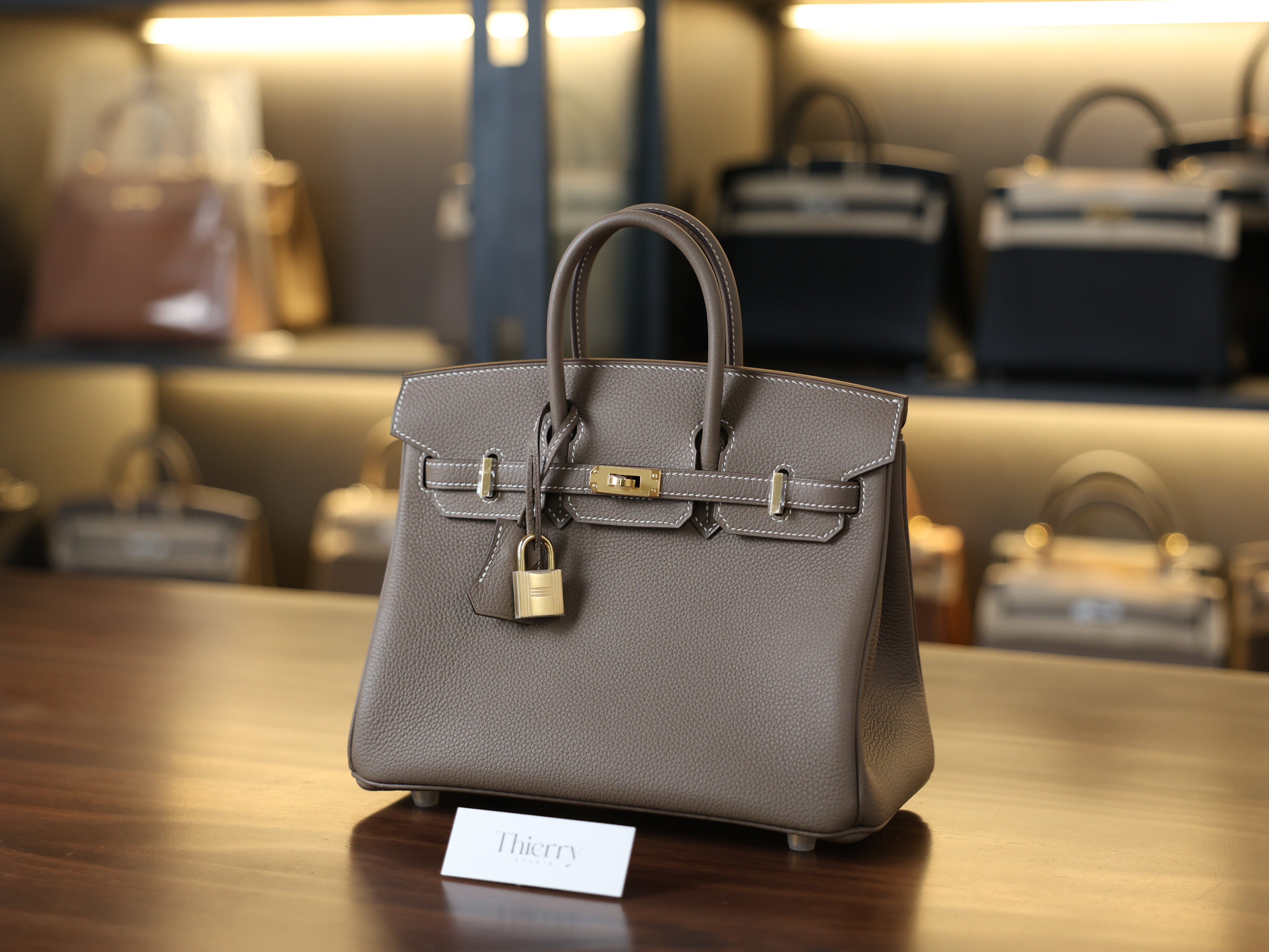 Birkin 25 togo etoupe GHW