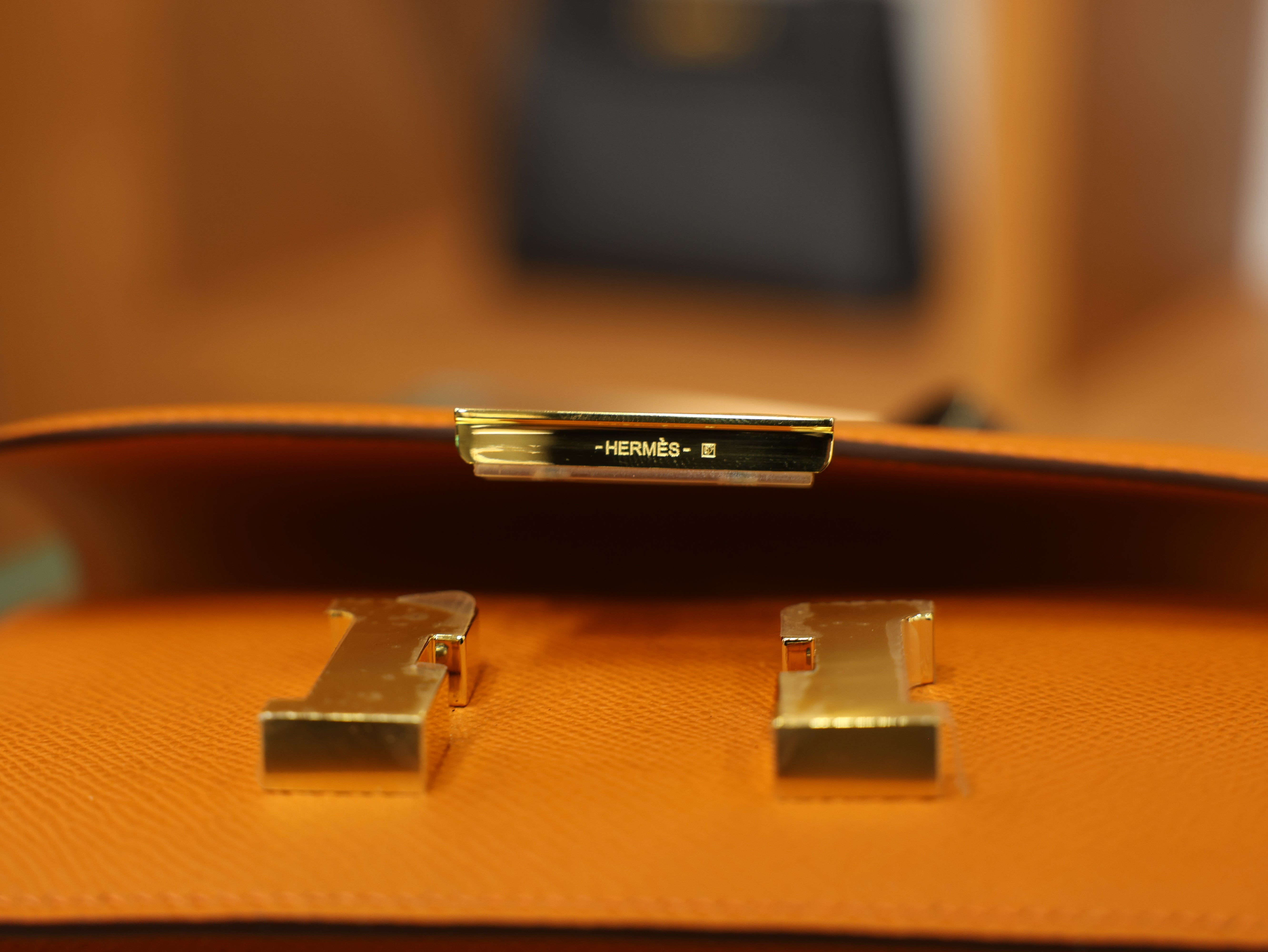 Constance 18 epsom orange GHW