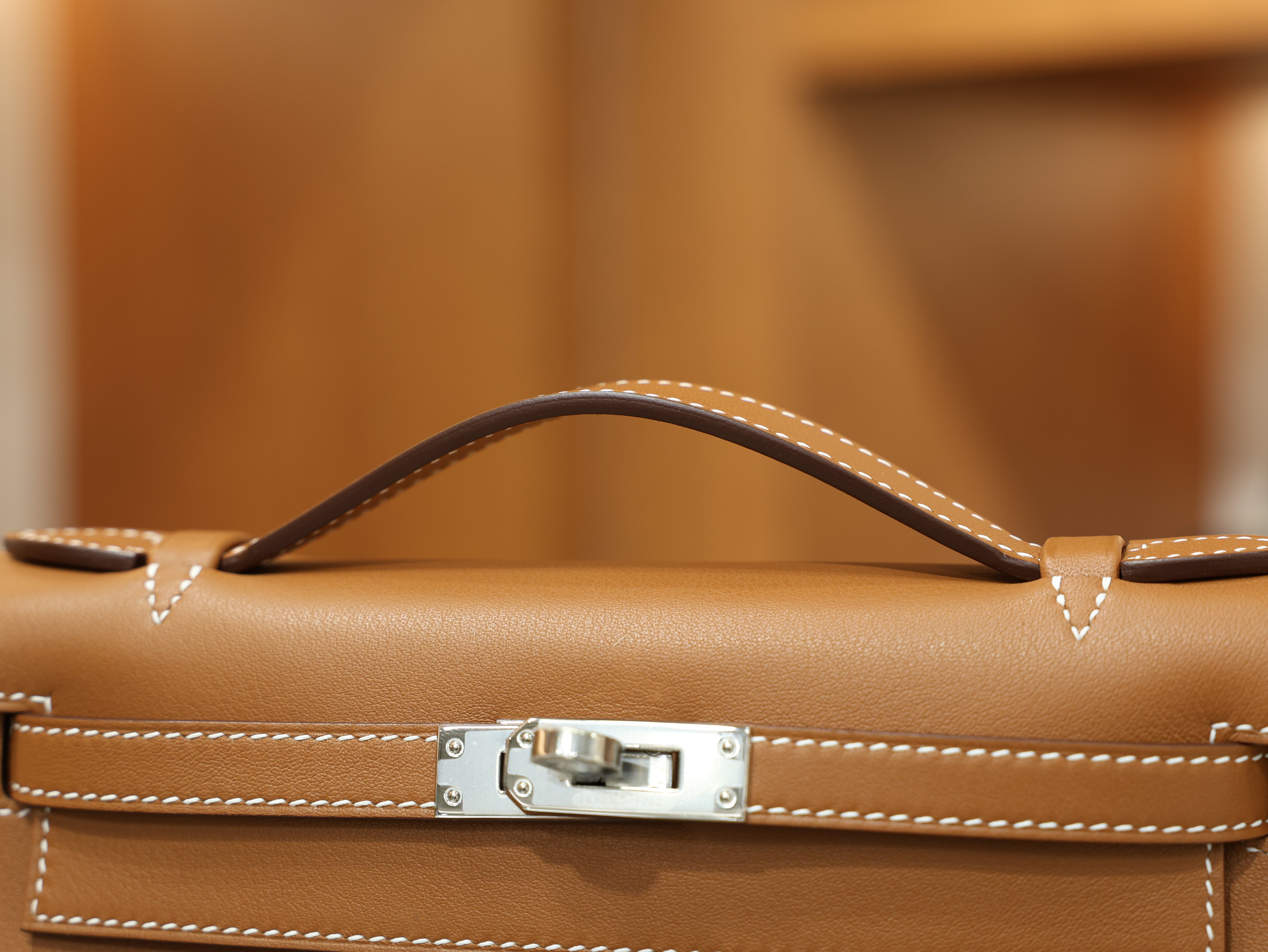Kelly pochette swift gold PHW