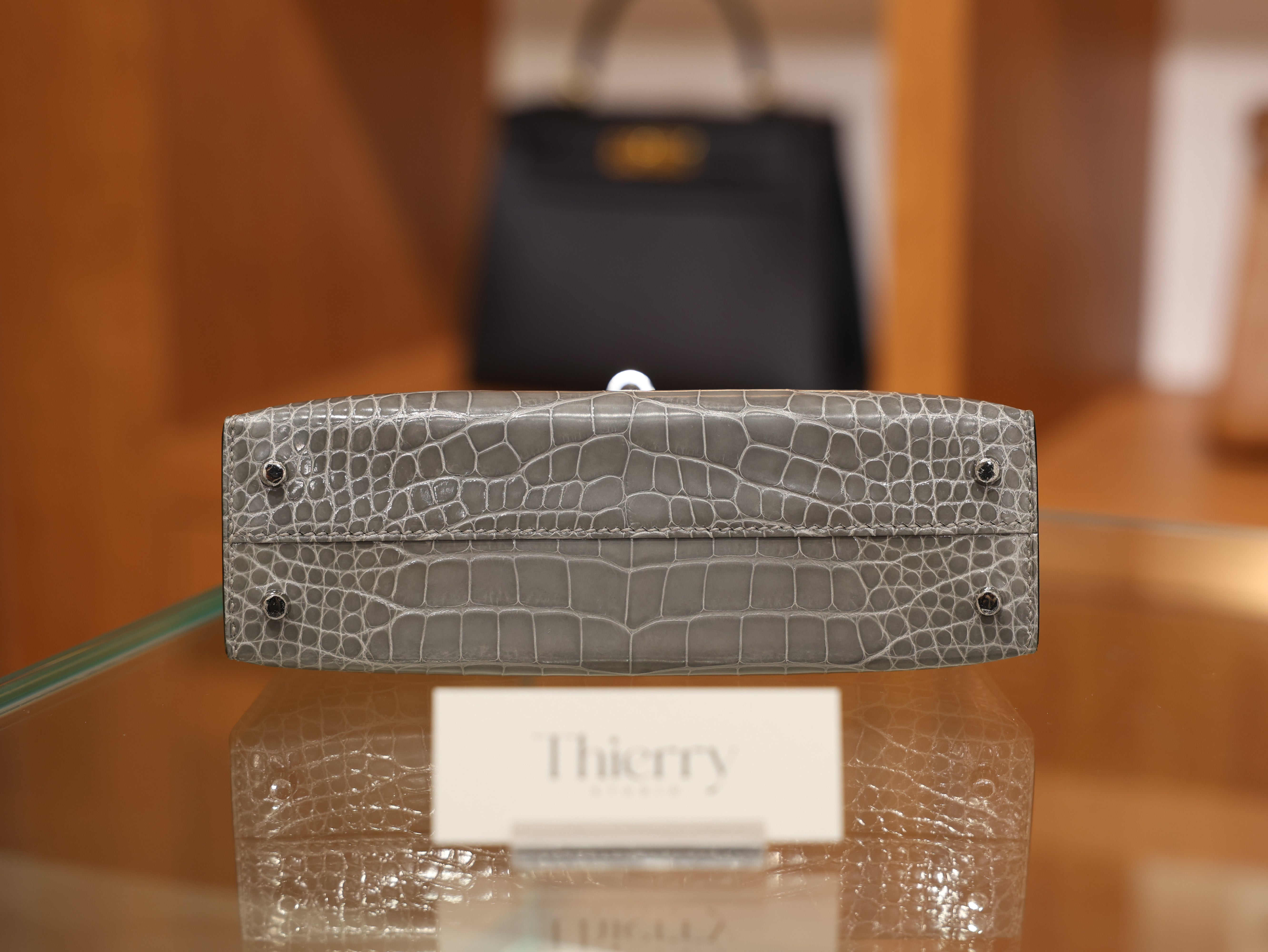 Kelly mini 2 shiny alligator gris ciment PHW