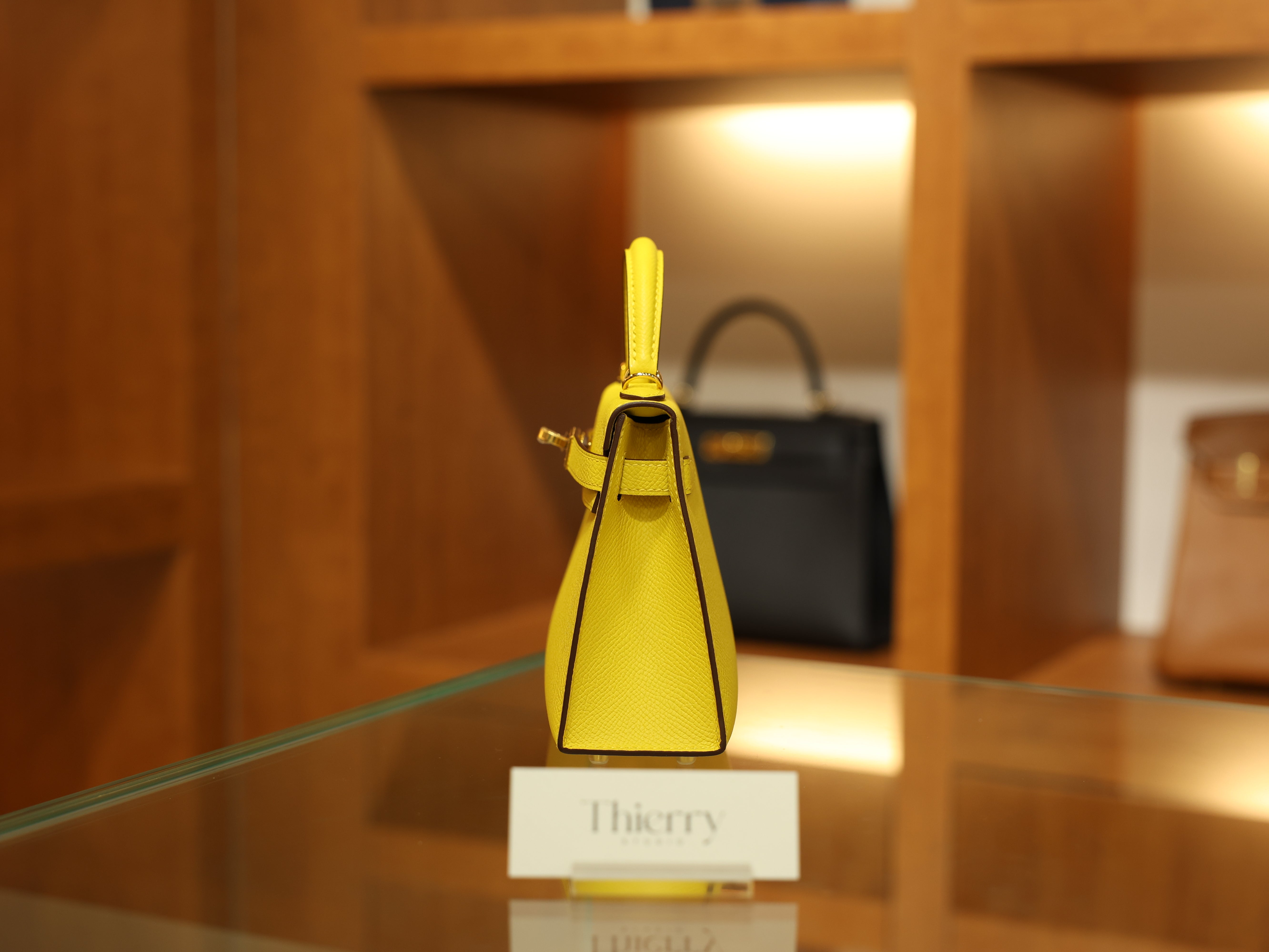 Kelly mini 2 epsom jaune de naples GHW