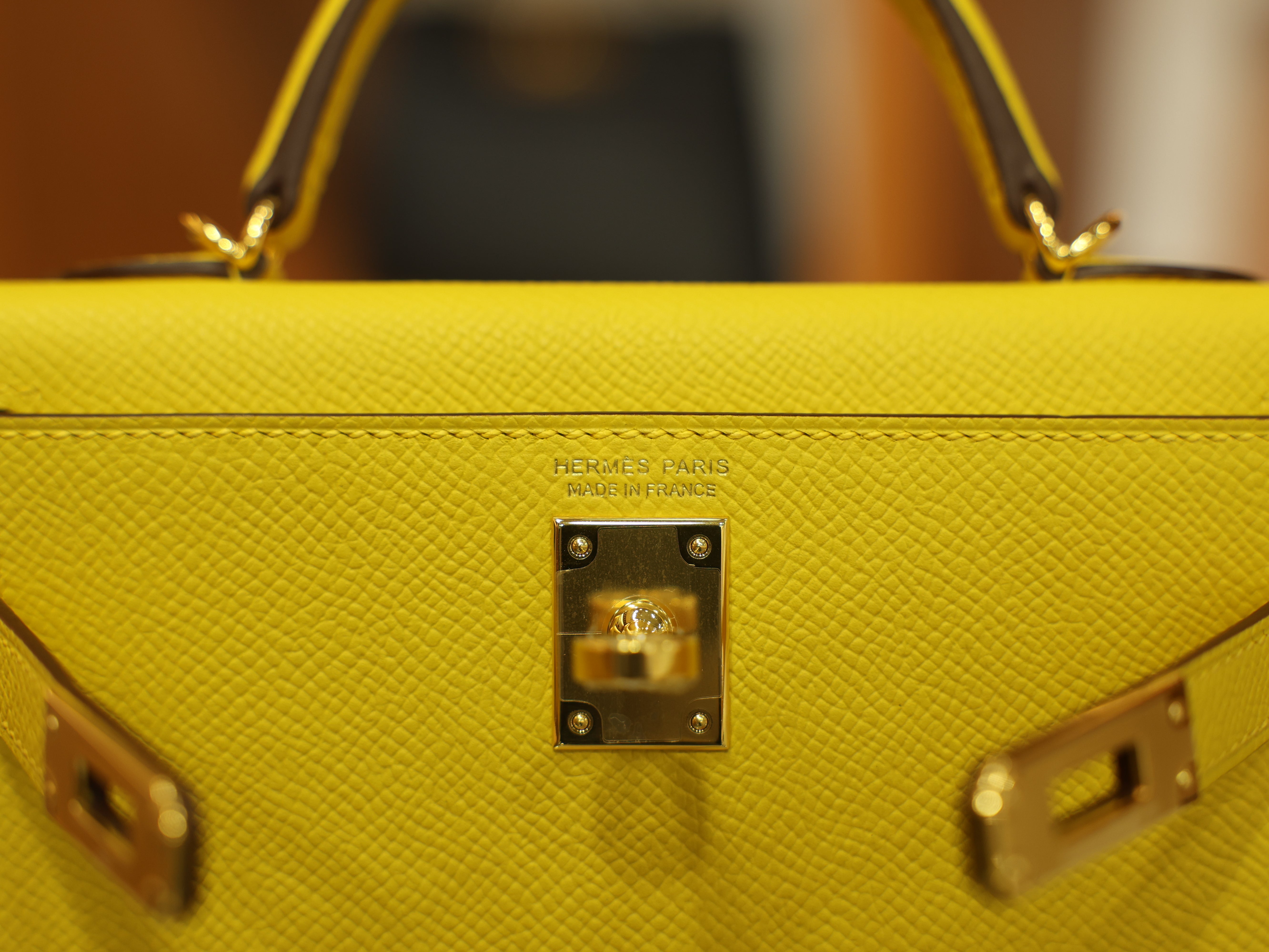 Kelly mini 2 epsom jaune de naples GHW