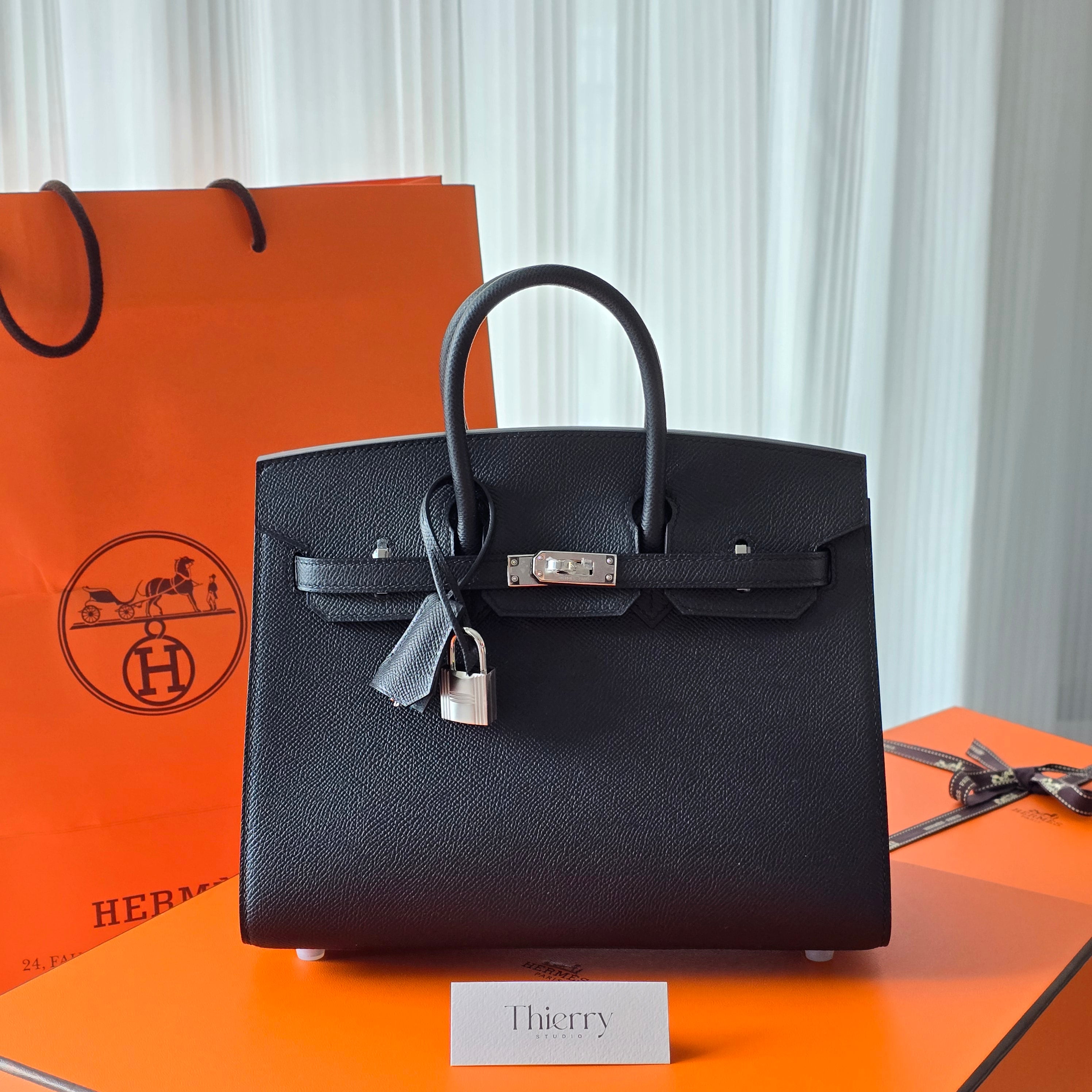 Birkin 25 epsom sellier black PHW