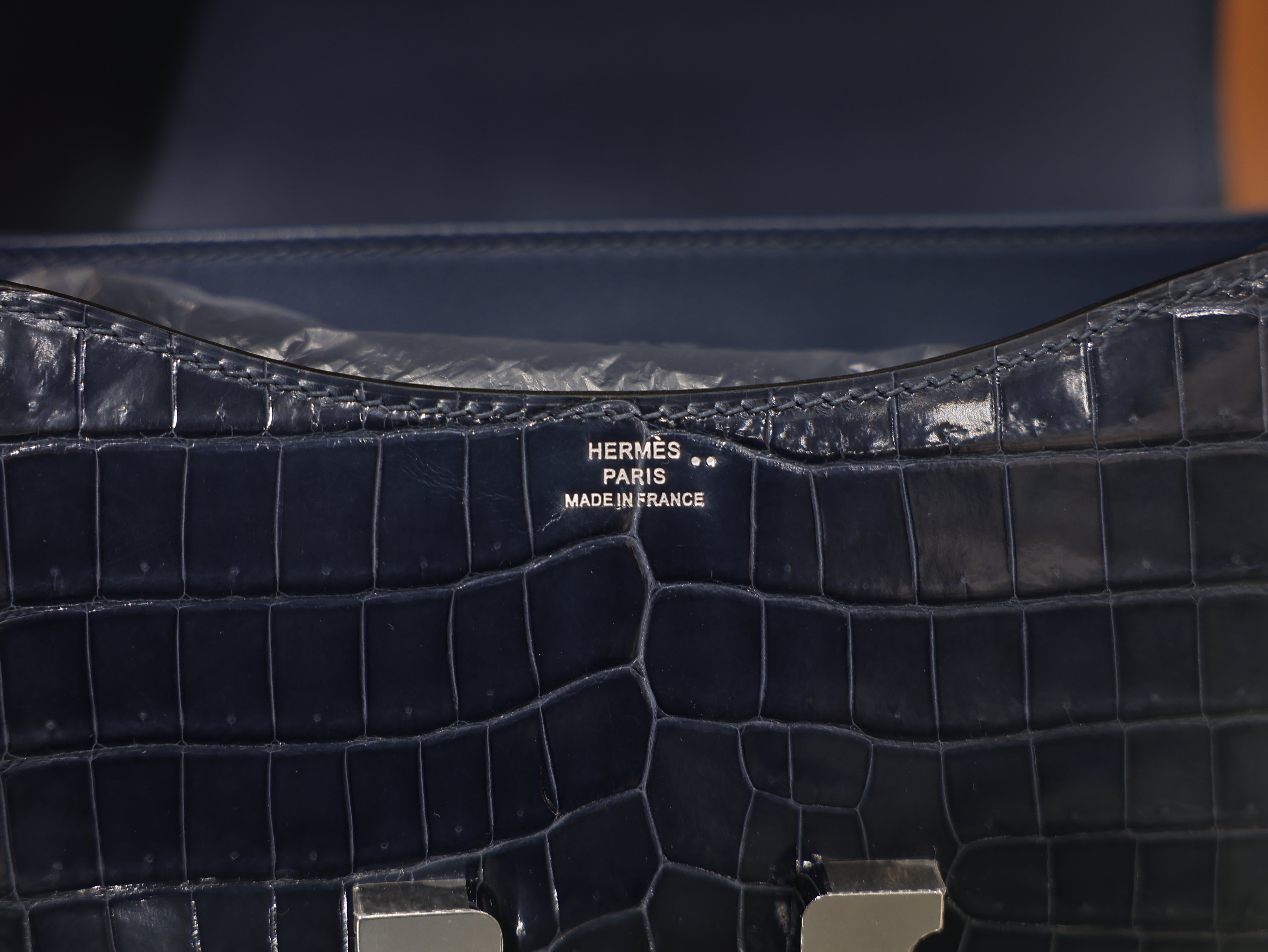 Constance 18 shiny alligator blue tempete PHW