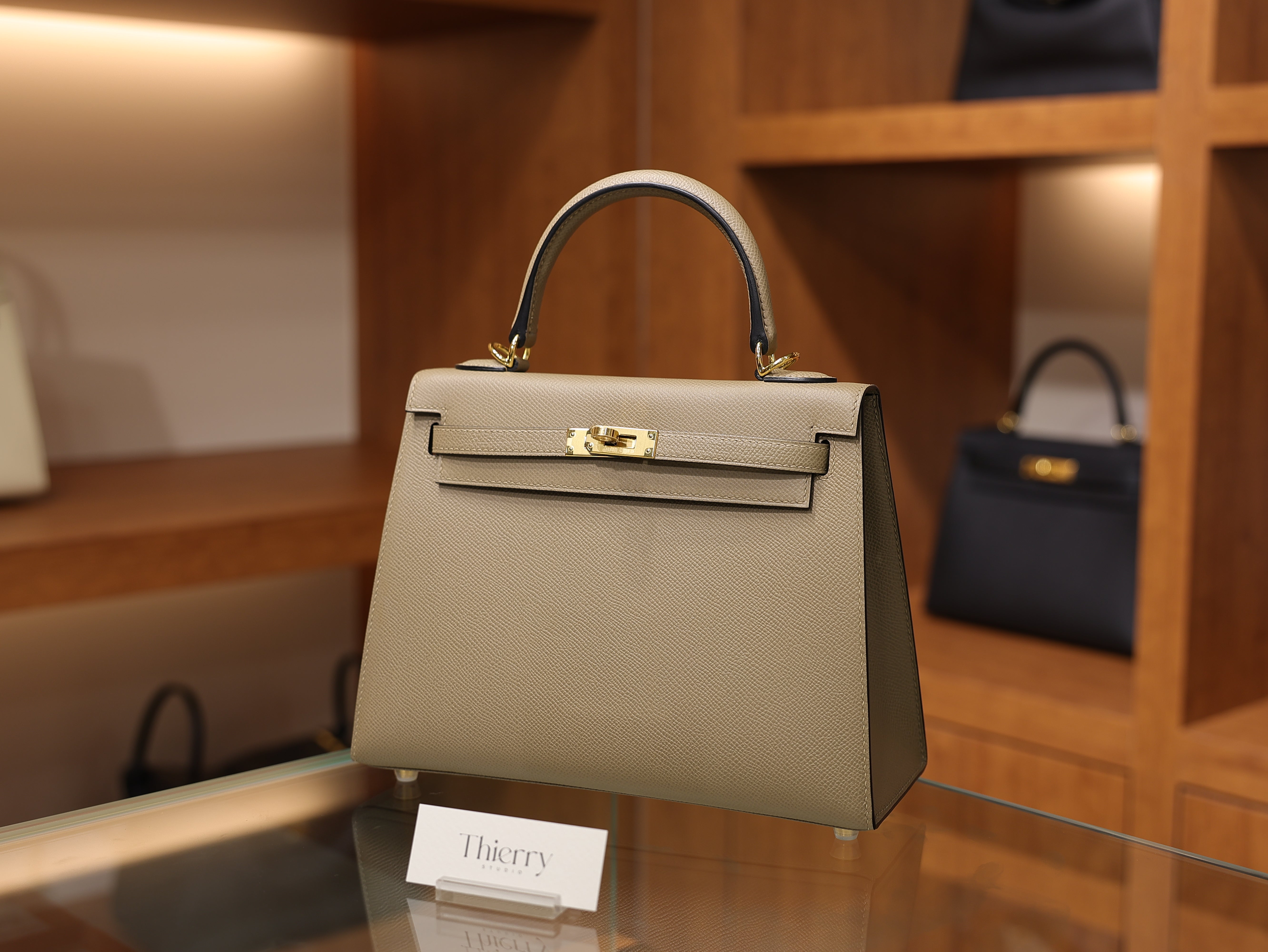 Kelly 25 epsom gris tourterelle GHW