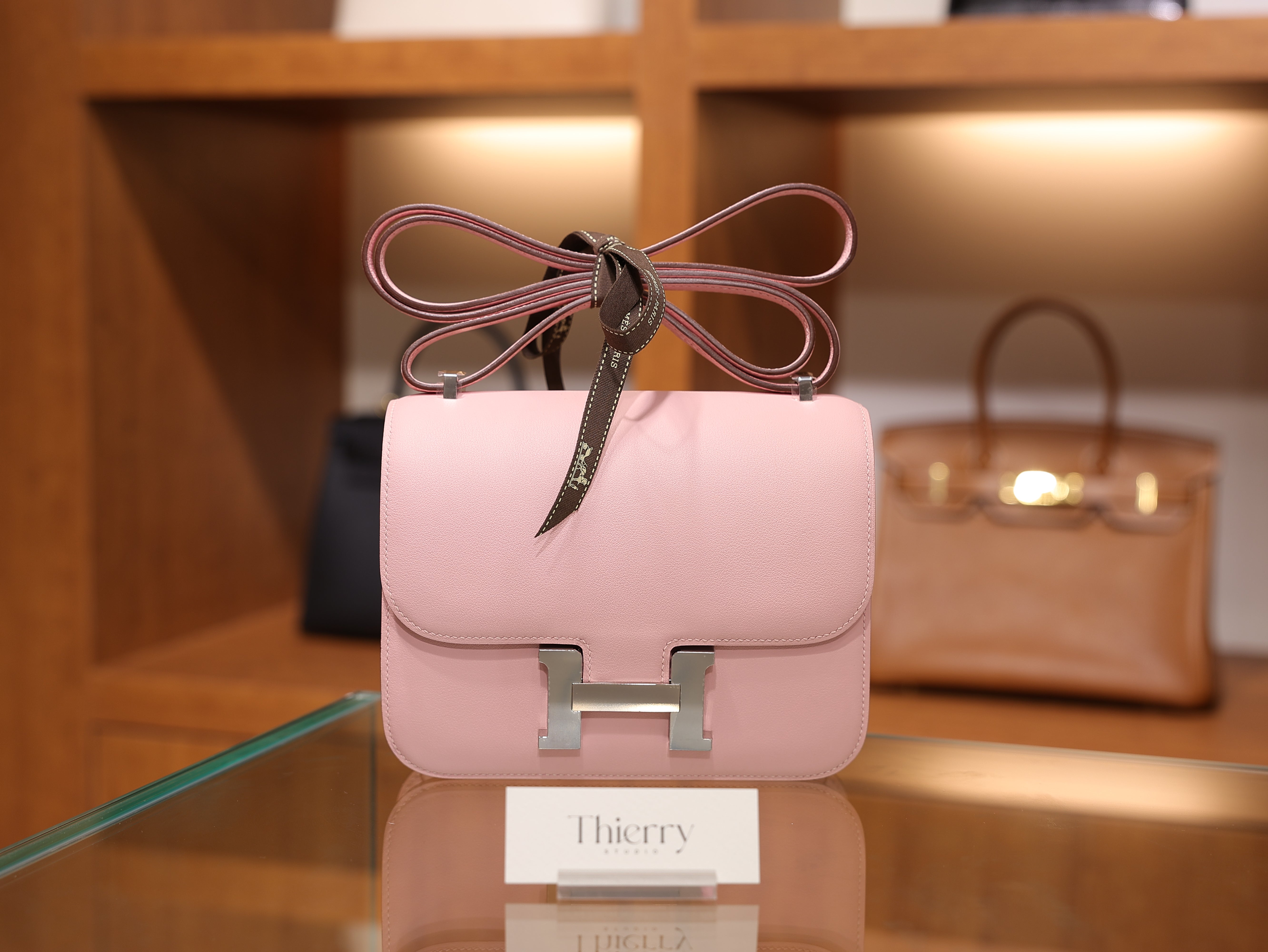 Constance 18 swift rose sakura PHW