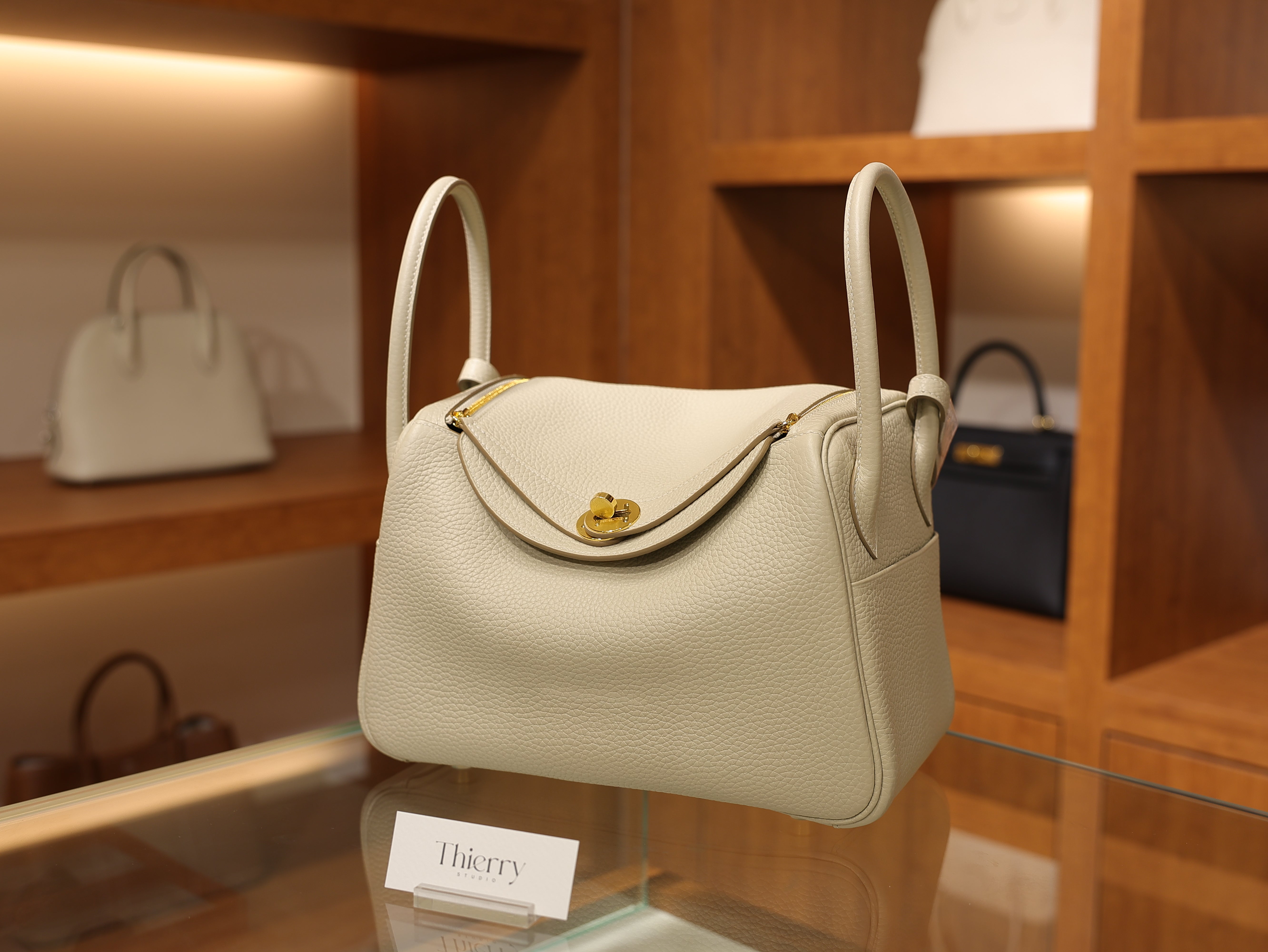 Lindy 26 clemence beton GHW