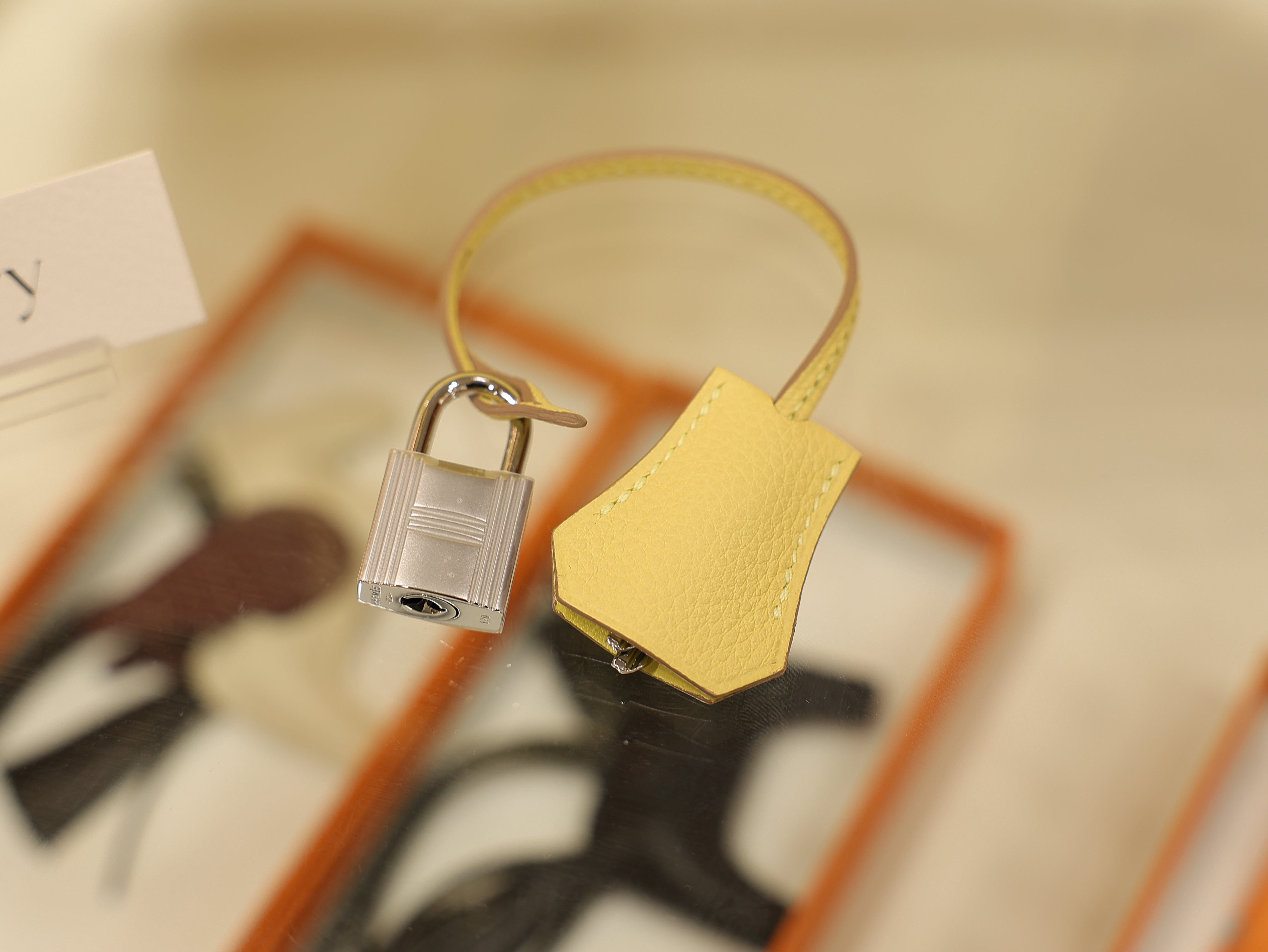 Birkin 25 togo jaune poussin PHW