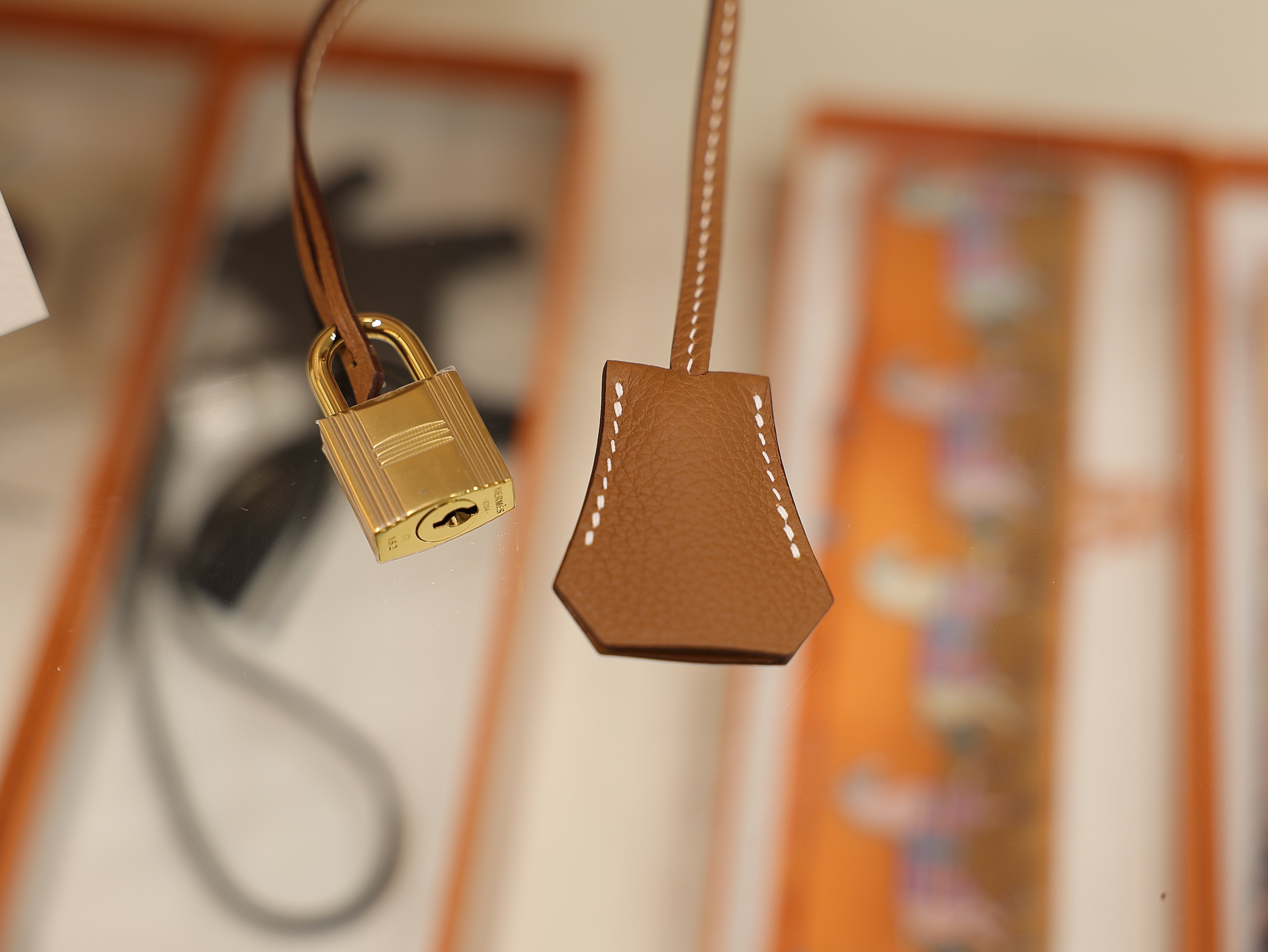 Birkin 35 togo gold GHW